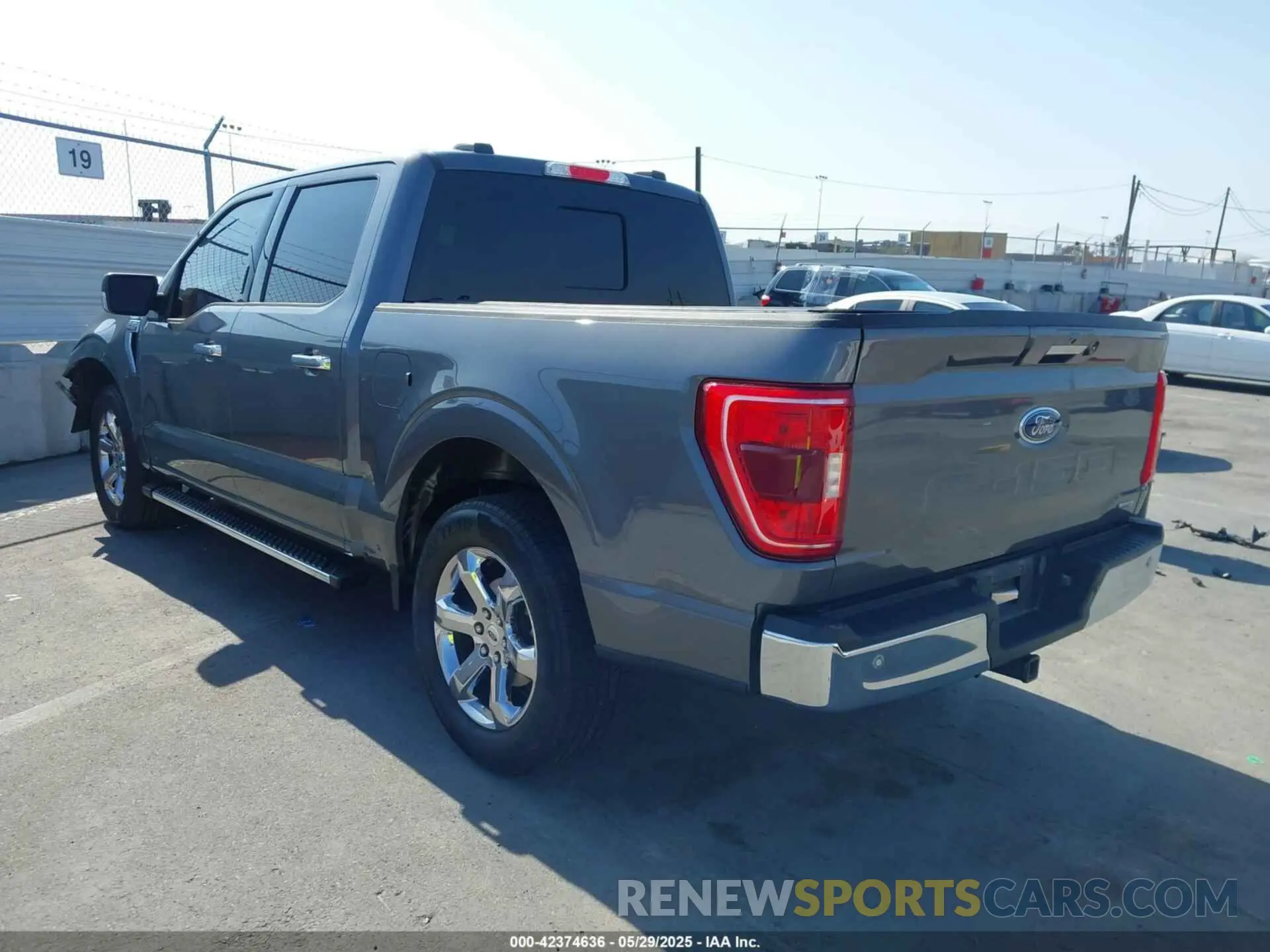 3 Фотография поврежденного автомобиля 1FTEW1CP2PKE11577 FORD F-150 2023