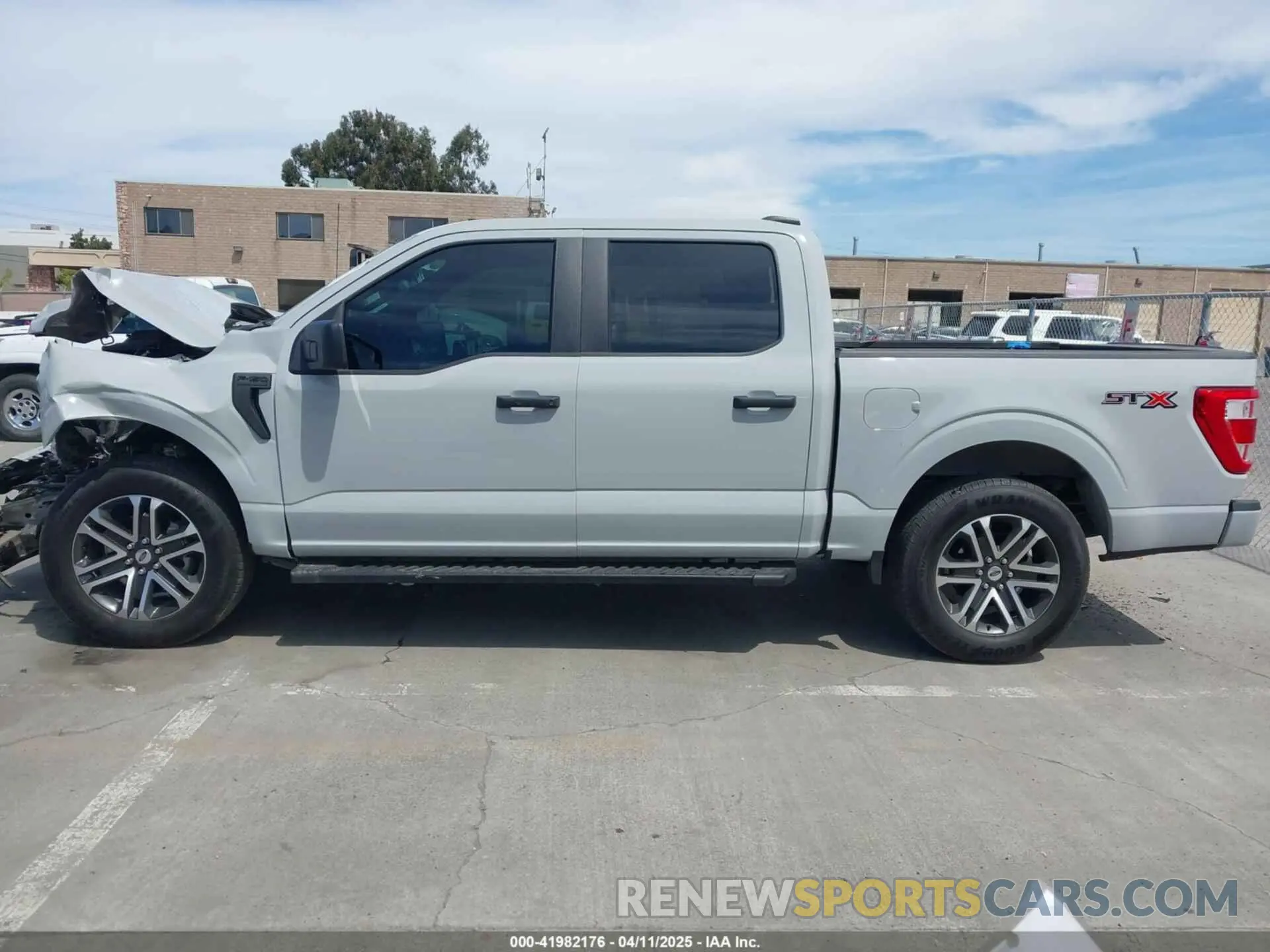 15 Photograph of a damaged car 1FTEW1CP2PKE60004 FORD F-150 2023