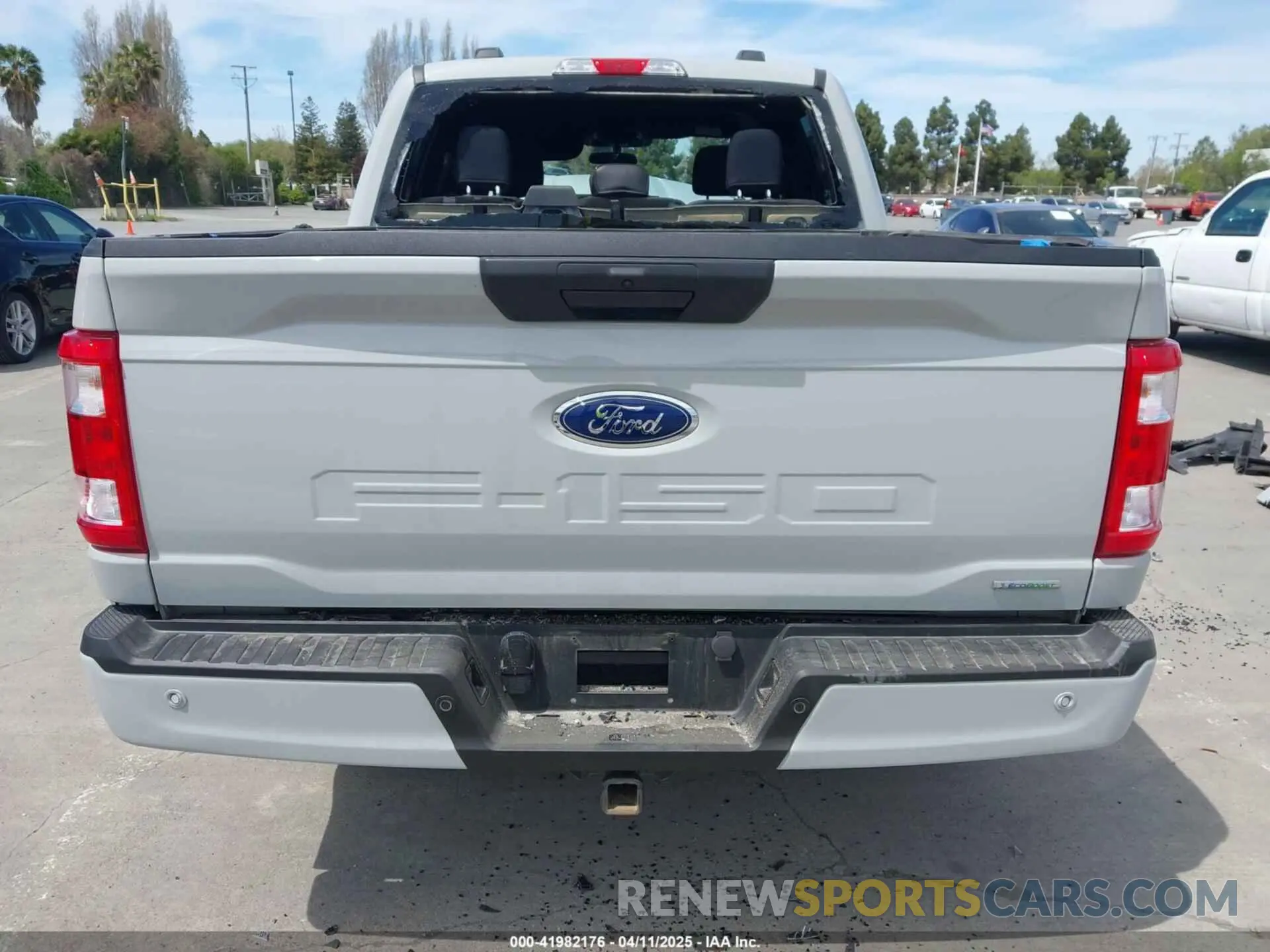 17 Photograph of a damaged car 1FTEW1CP2PKE60004 FORD F-150 2023