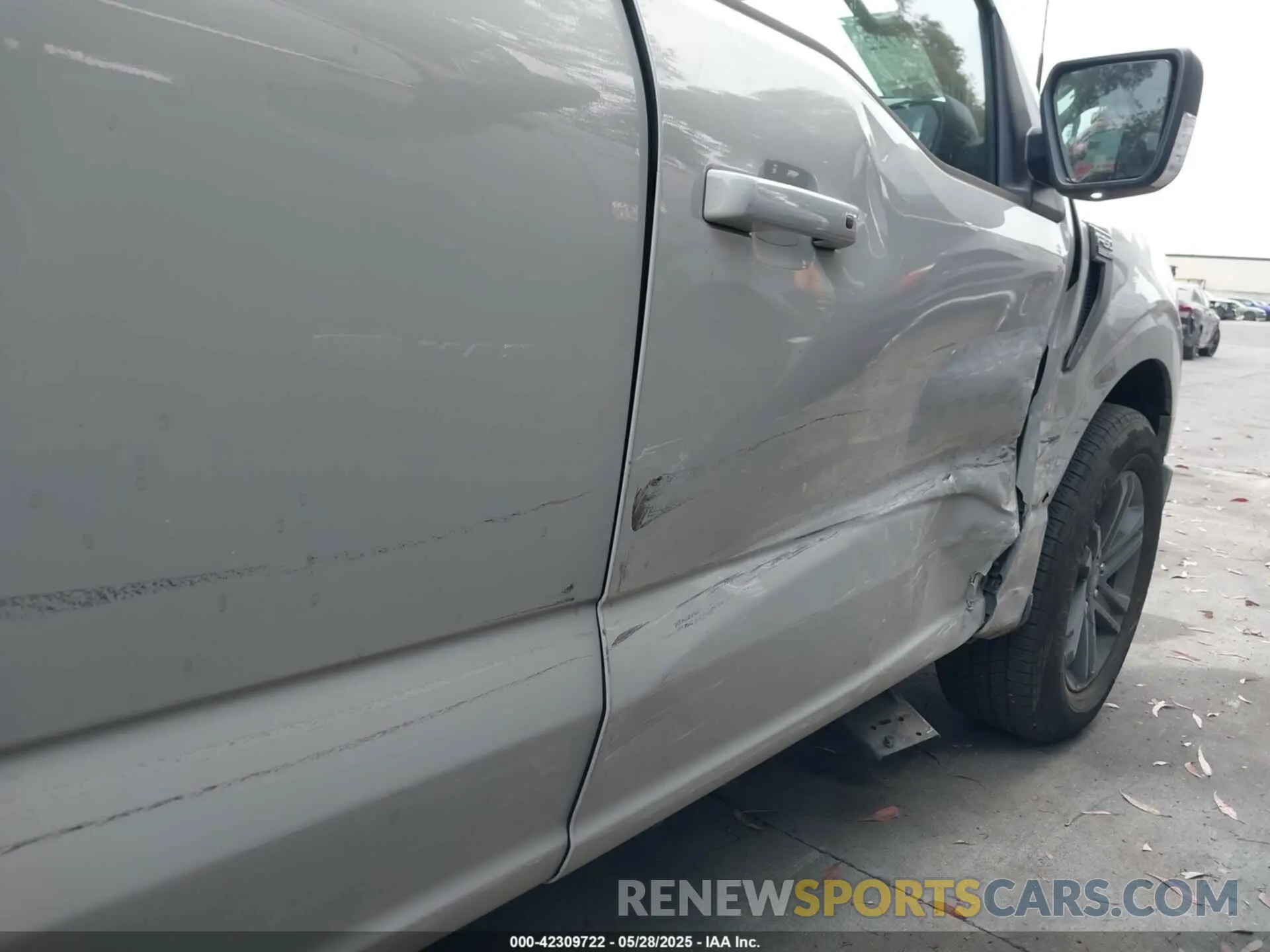 19 Photograph of a damaged car 1FTEW1CP3PKF47099 FORD F-150 2023