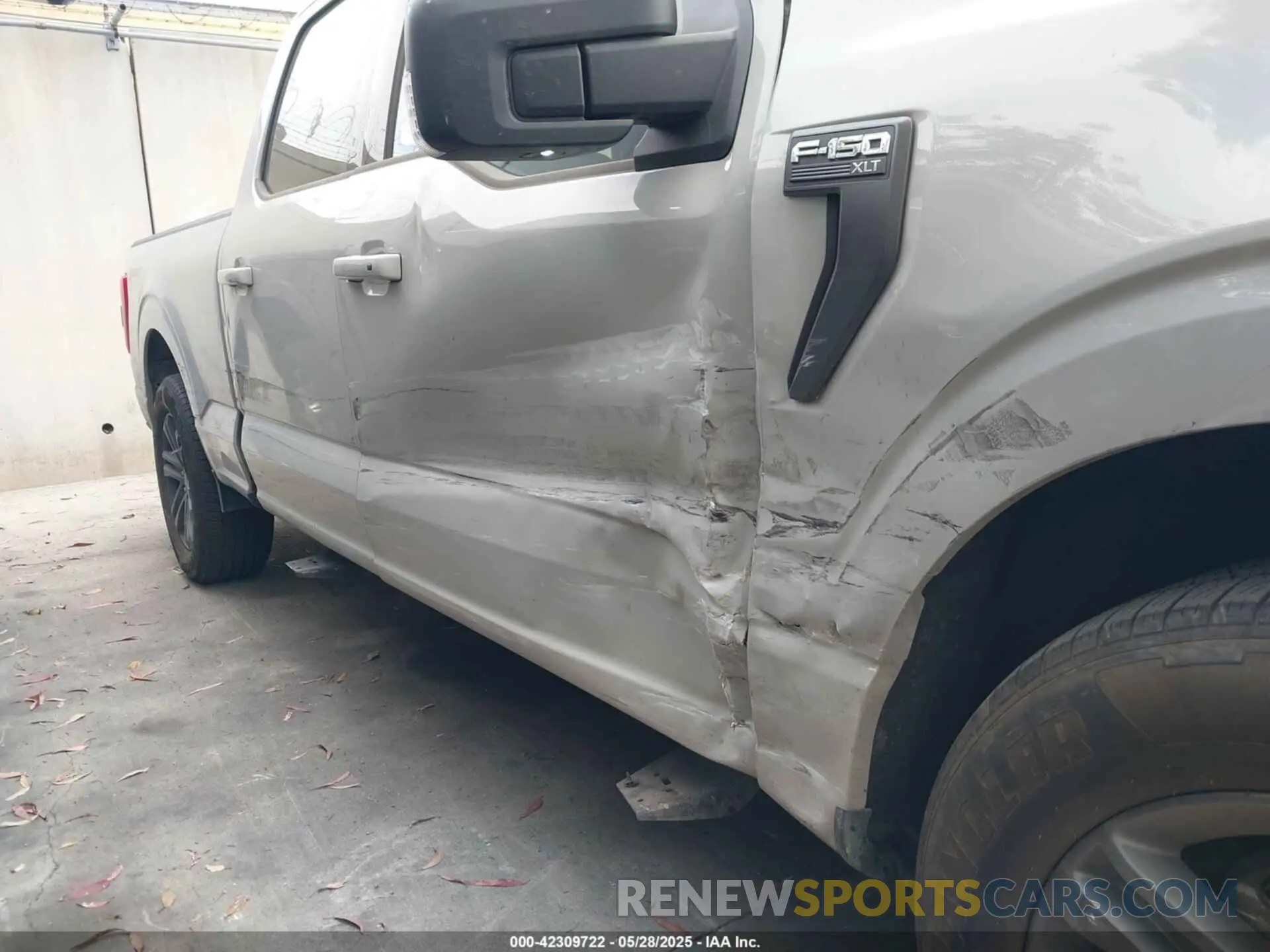 6 Photograph of a damaged car 1FTEW1CP3PKF47099 FORD F-150 2023