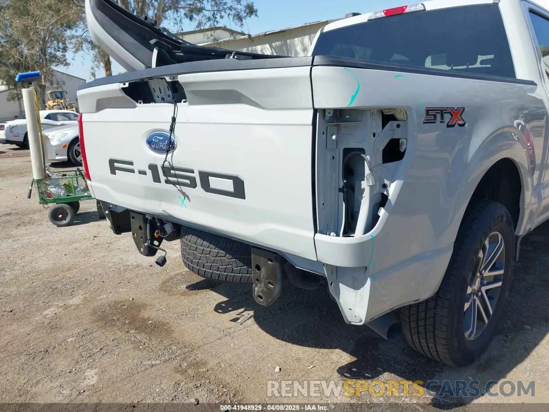 19 Photograph of a damaged car 1FTEW1CPXPKD54898 FORD F-150 2023