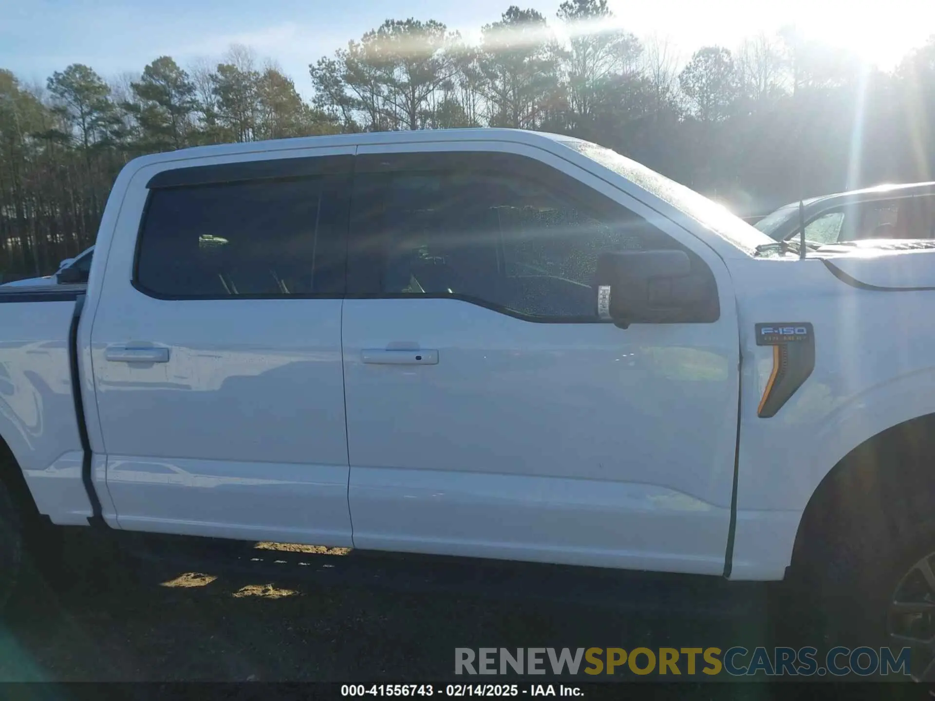 13 Фотография поврежденного автомобиля 1FTEW1E80PFB02768 FORD F-150 2023