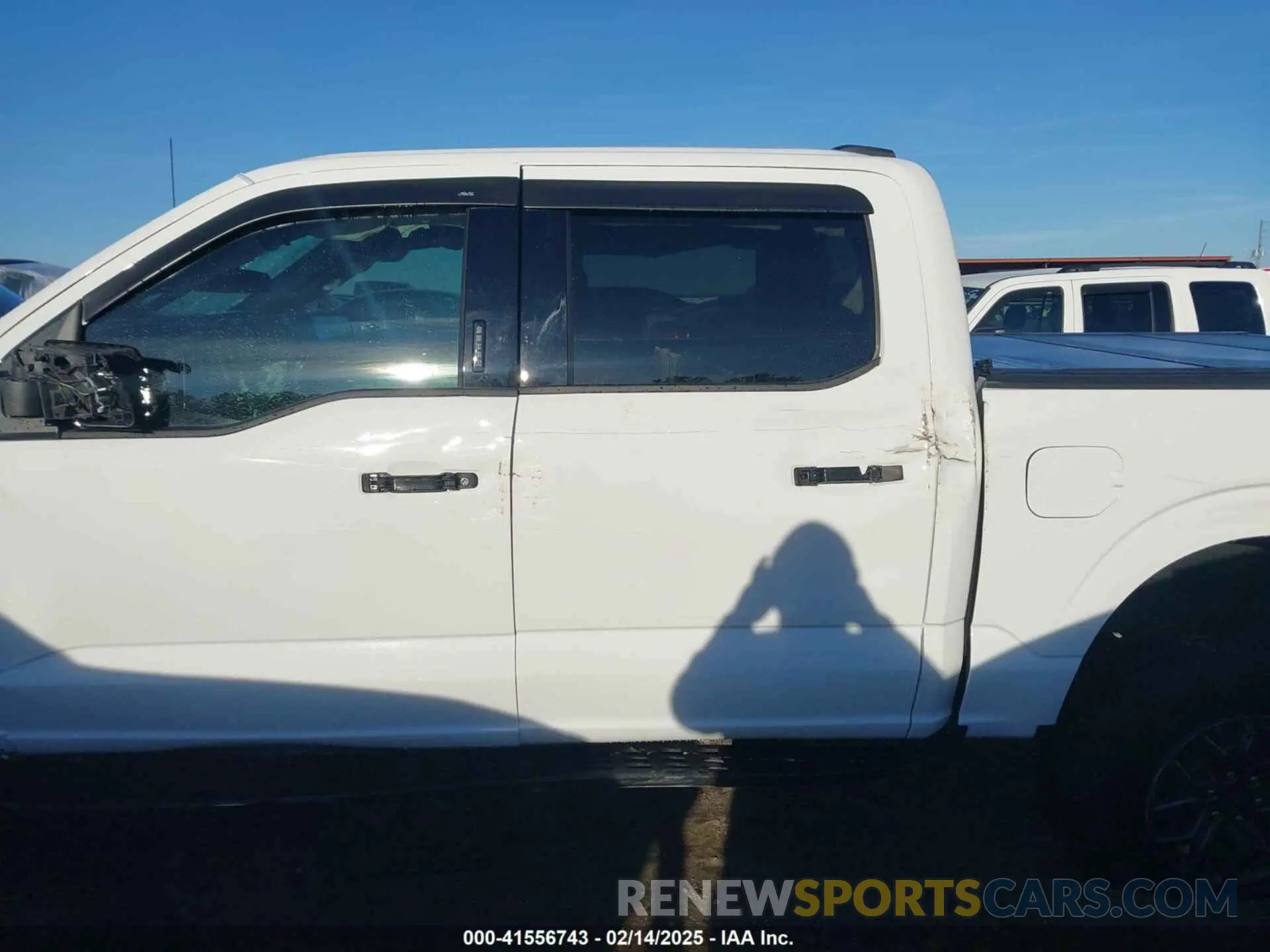 14 Фотография поврежденного автомобиля 1FTEW1E80PFB02768 FORD F-150 2023