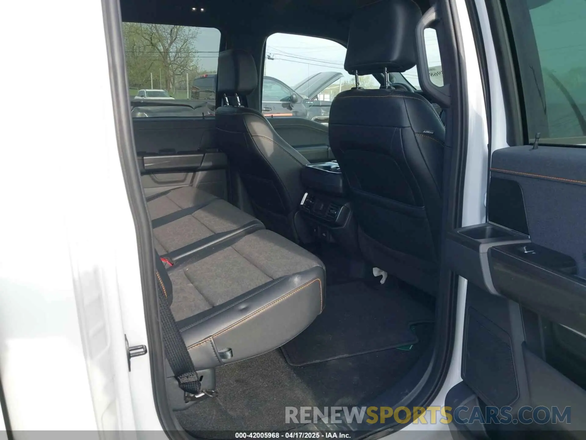 8 Фотография поврежденного автомобиля 1FTEW1E88PFA49950 FORD F-150 2023