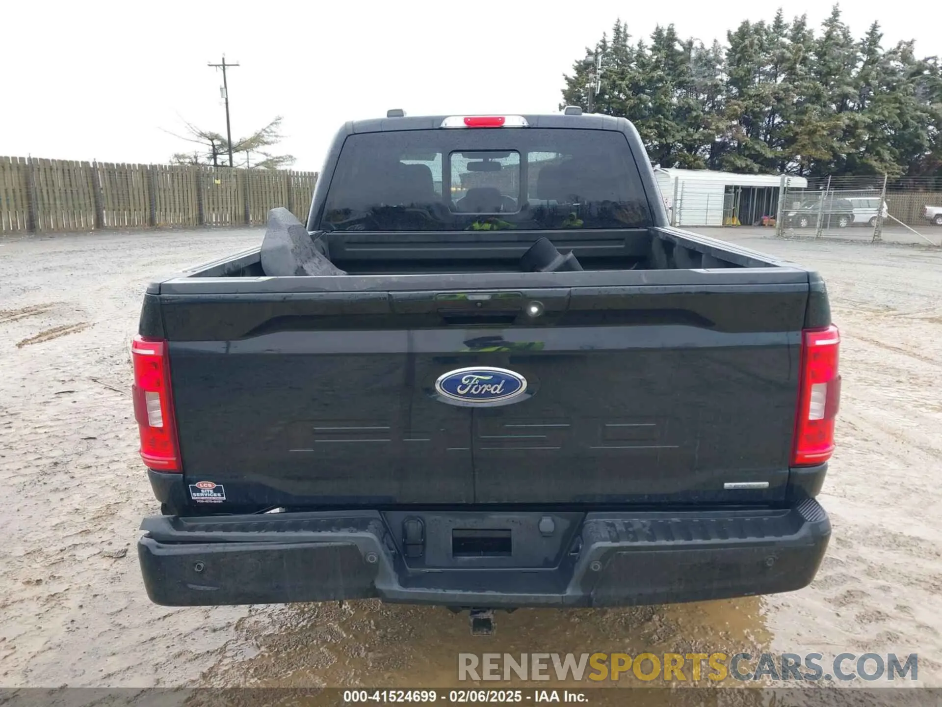 16 Photograph of a damaged car 1FTEW1EP0PFA07487 FORD F-150 2023