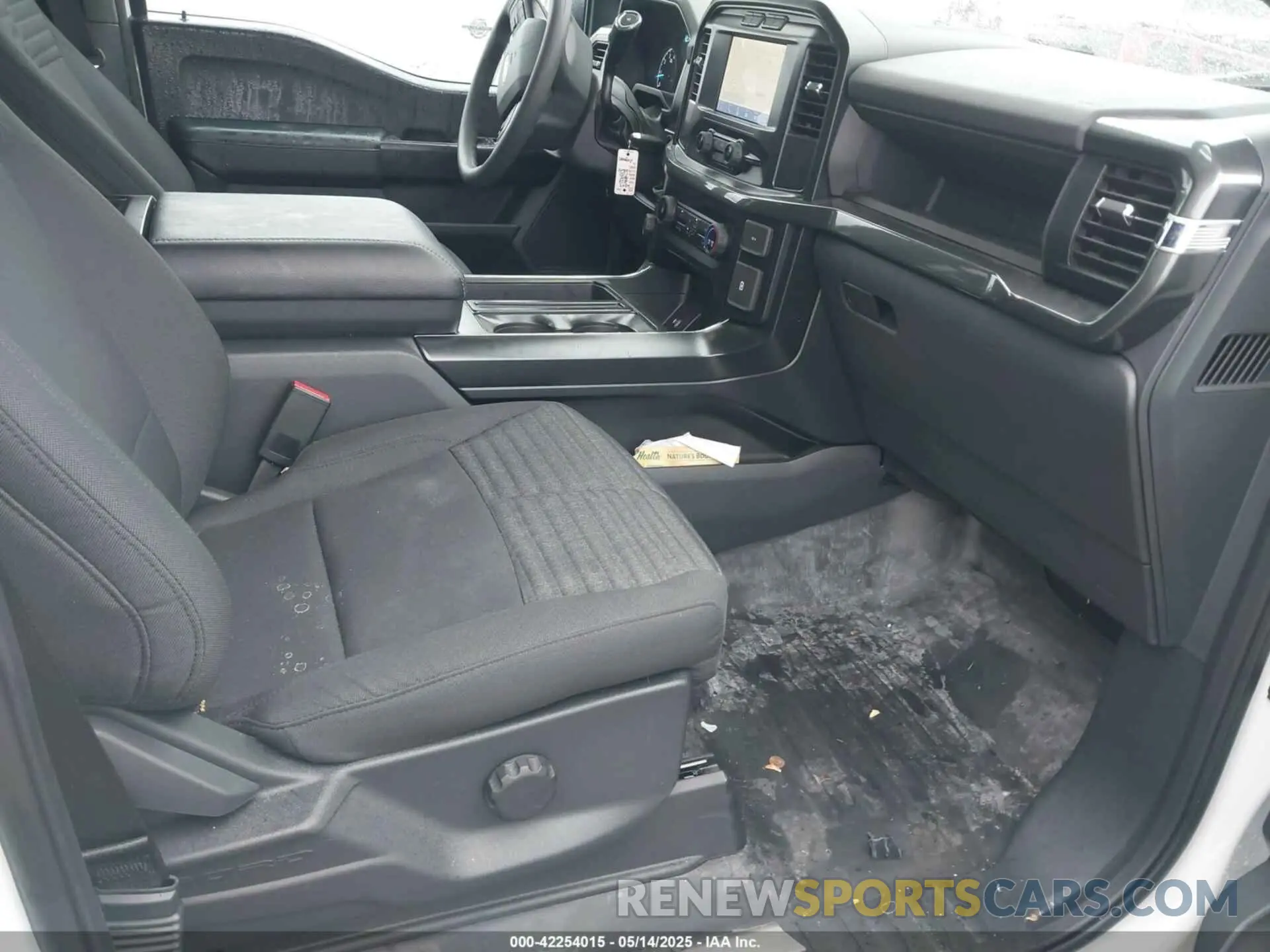 5 Photograph of a damaged car 1FTEW1EP5PFB87582 FORD F-150 2023