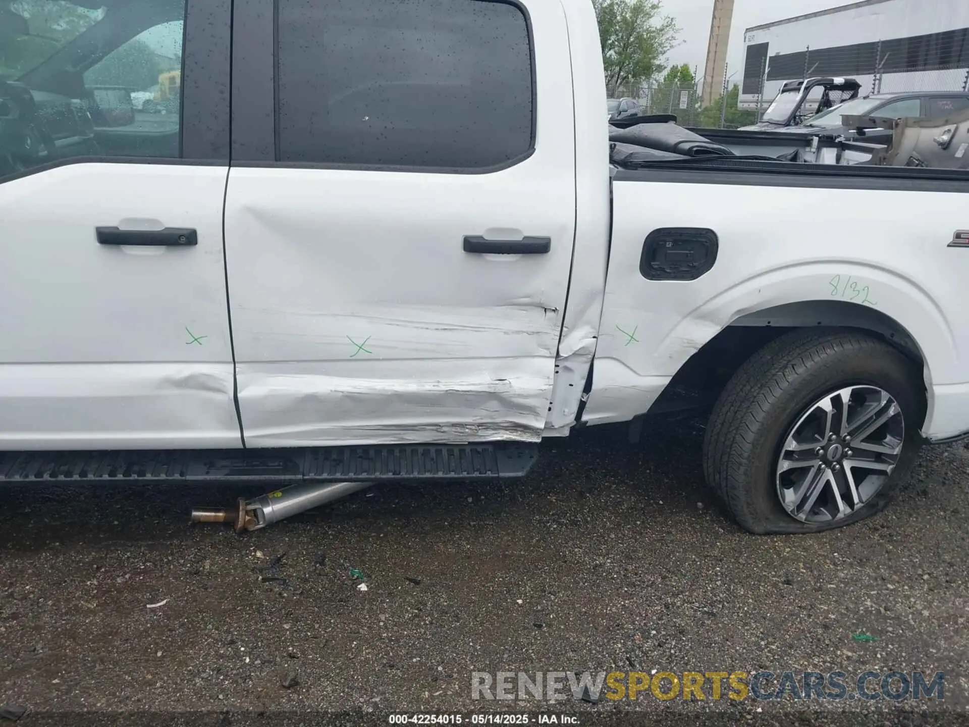 6 Photograph of a damaged car 1FTEW1EP5PFB87582 FORD F-150 2023