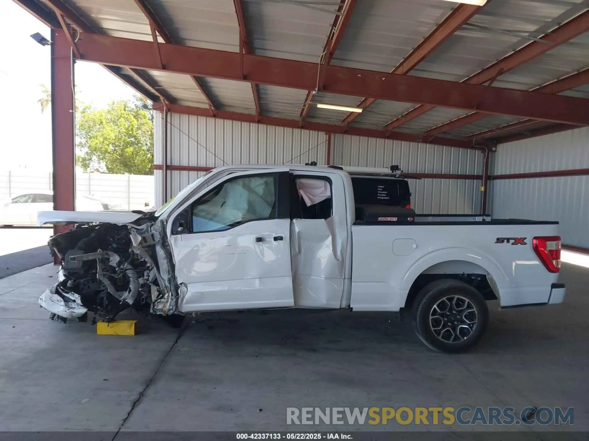 14 Photograph of a damaged car 1FTEX1CP1PKE18310 FORD F-150 2023