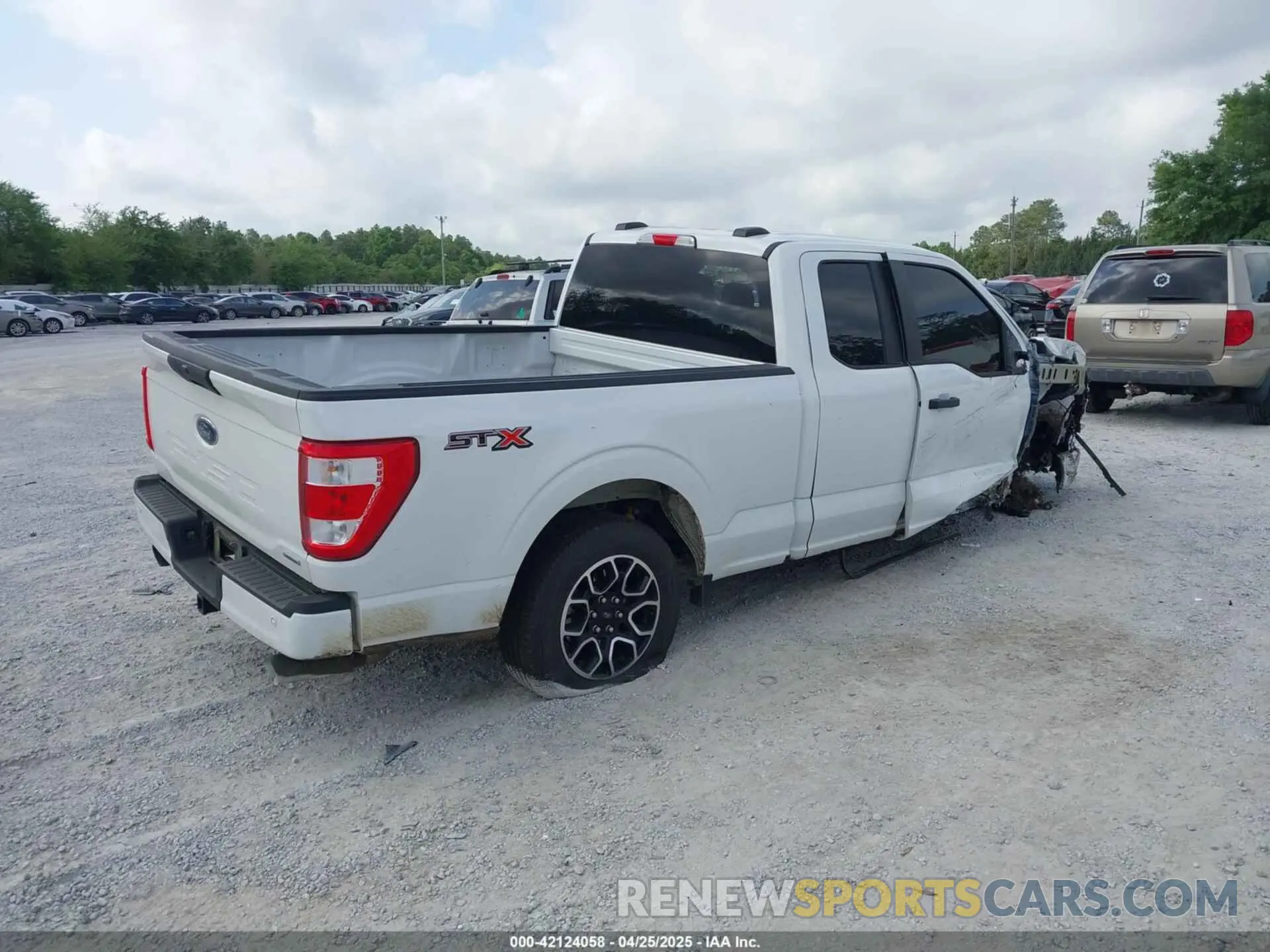 4 Photograph of a damaged car 1FTEX1CP9PKF91606 FORD F-150 2023