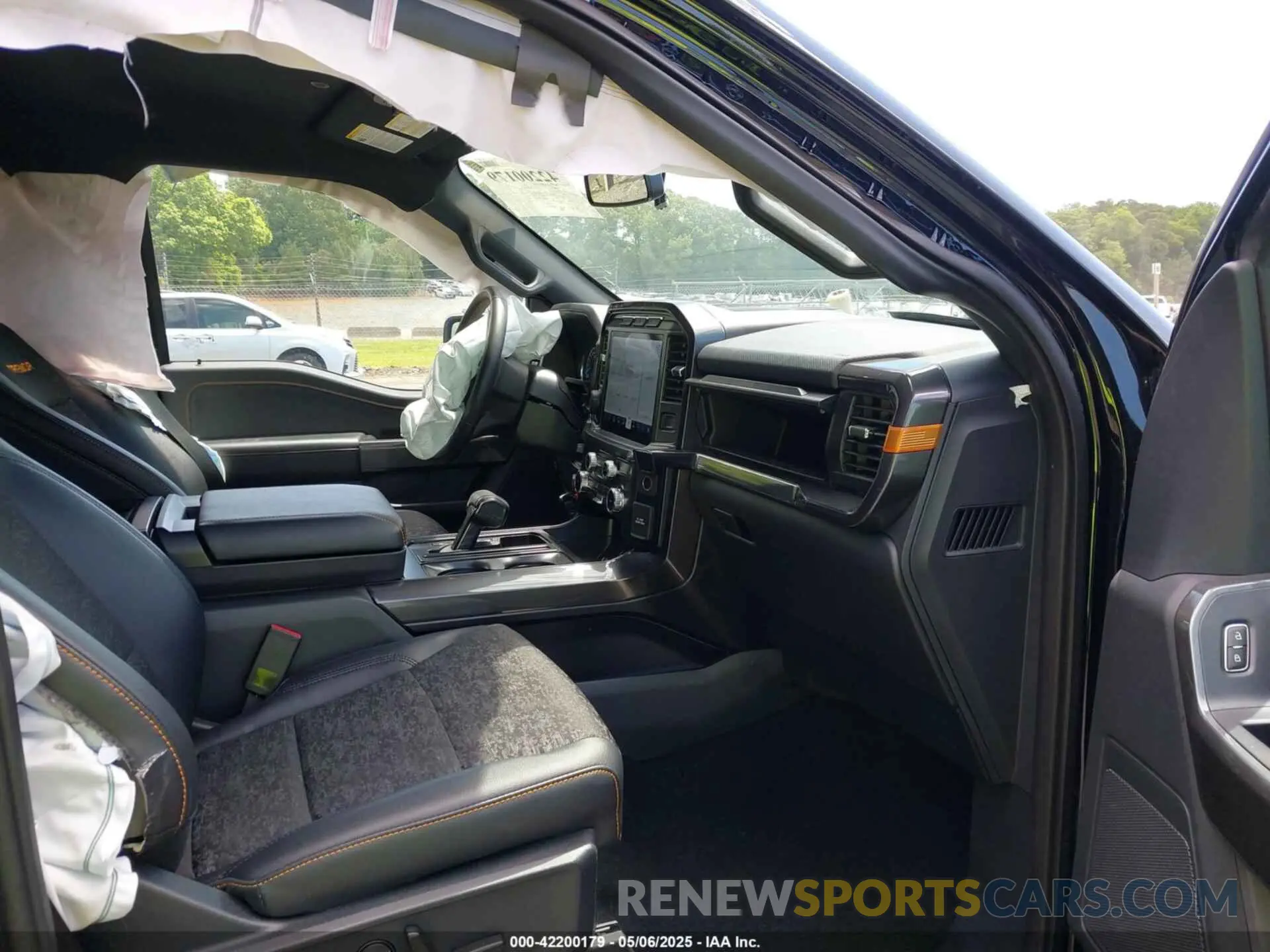 5 Photograph of a damaged car 1FTFW1E50PFA59463 FORD F-150 2023