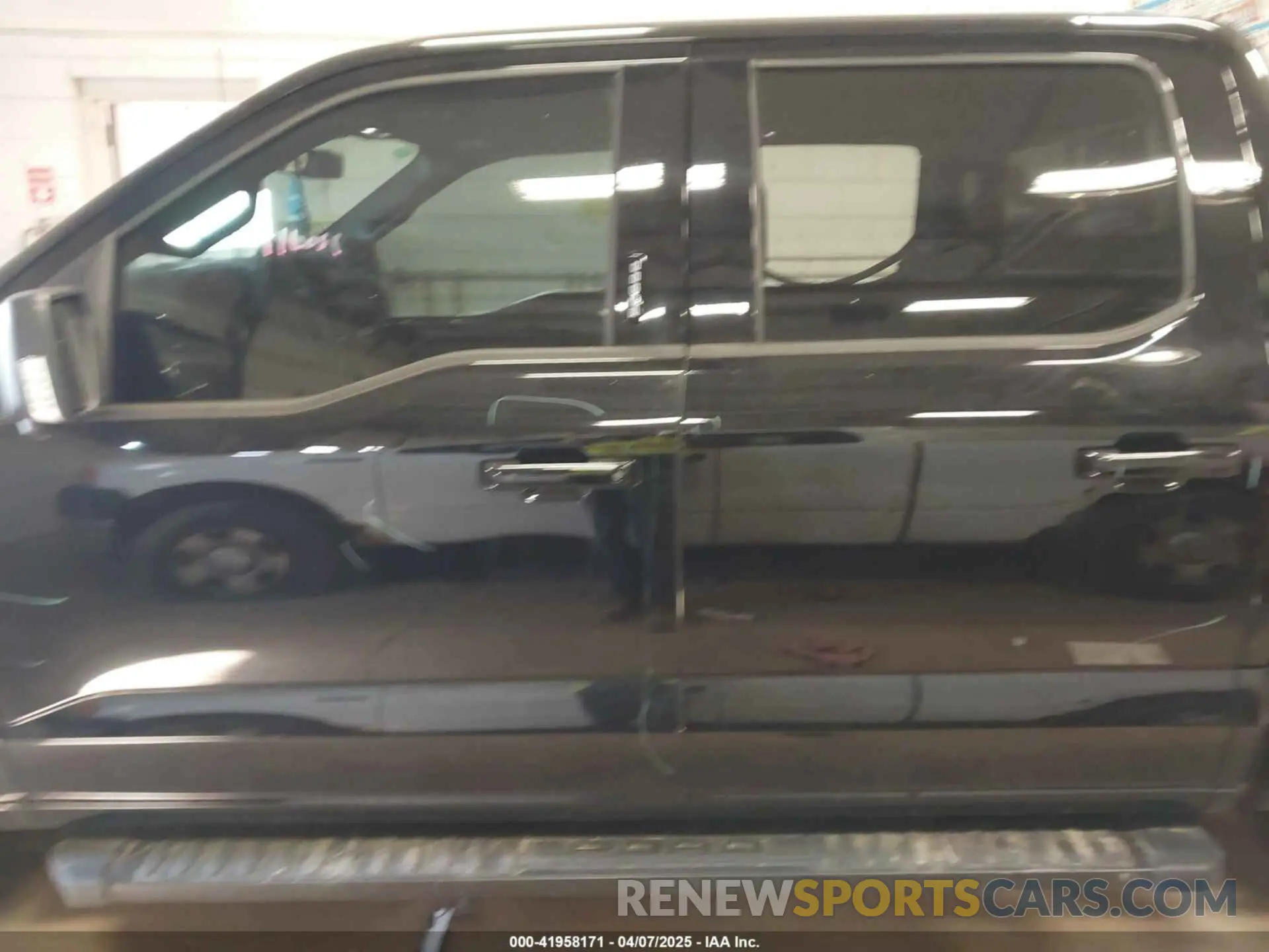 15 Photograph of a damaged car 1FTFW1E50PFC24315 FORD F-150 2023