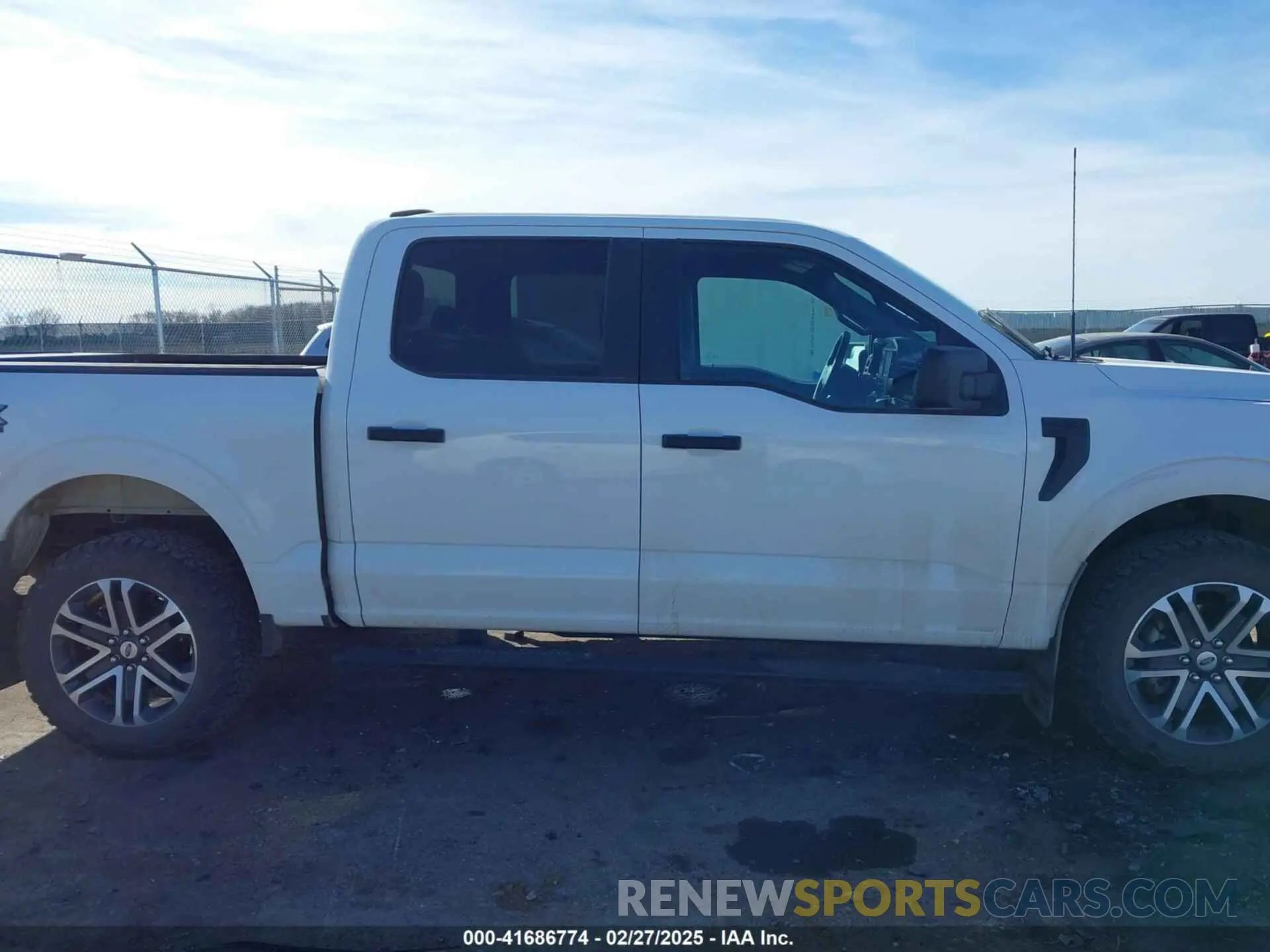 13 Фотография поврежденного автомобиля 1FTFW1E5XPKE92229 FORD F-150 2023