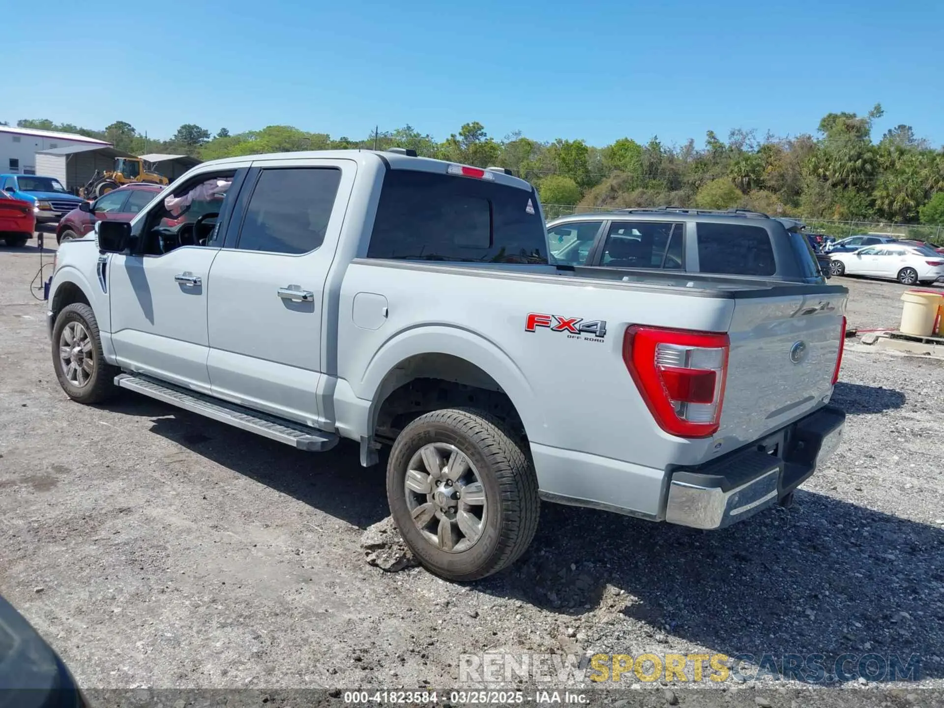 3 Фотография поврежденного автомобиля 1FTFW1E80PFB58830 FORD F-150 2023