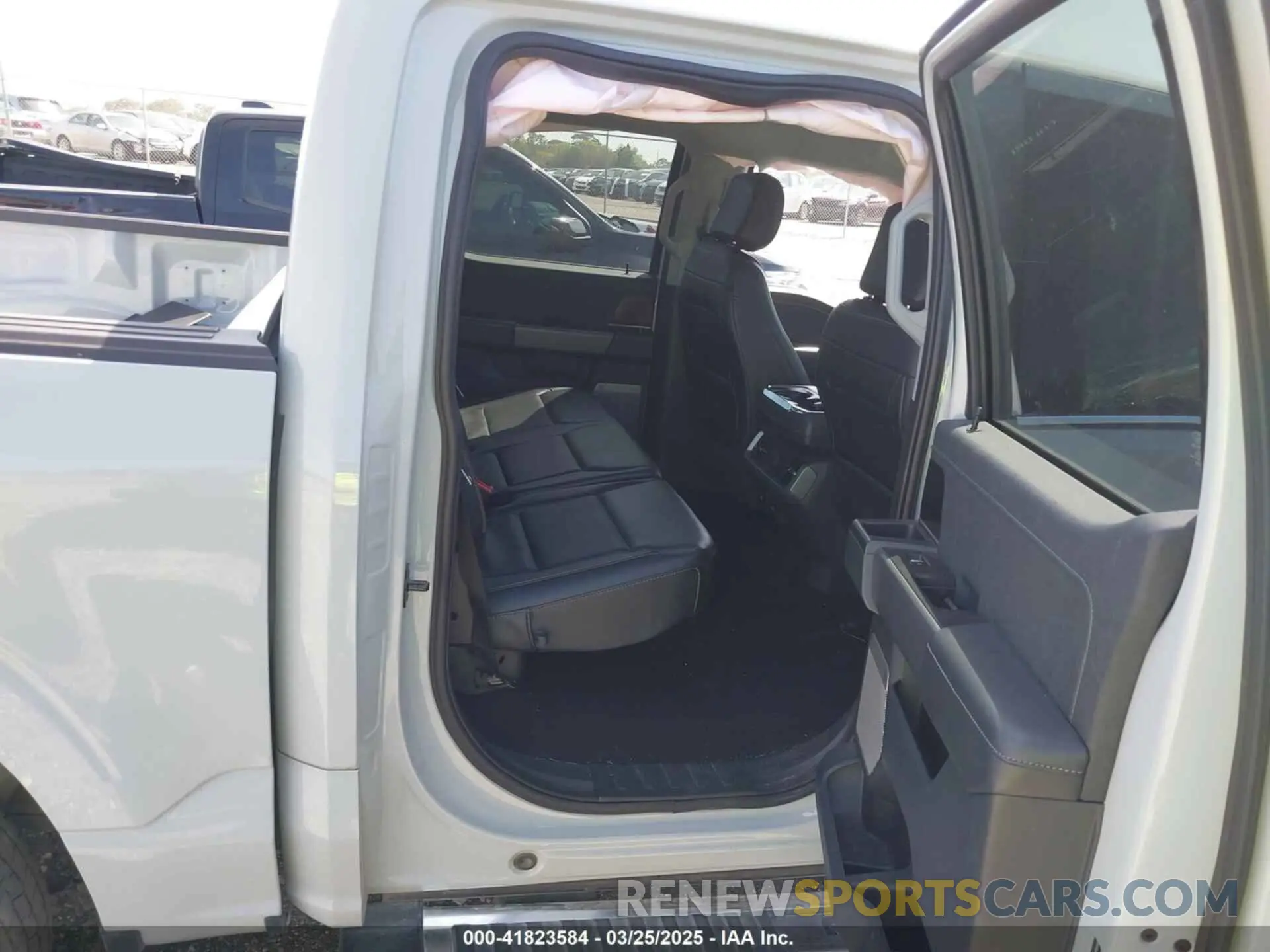 8 Фотография поврежденного автомобиля 1FTFW1E80PFB58830 FORD F-150 2023