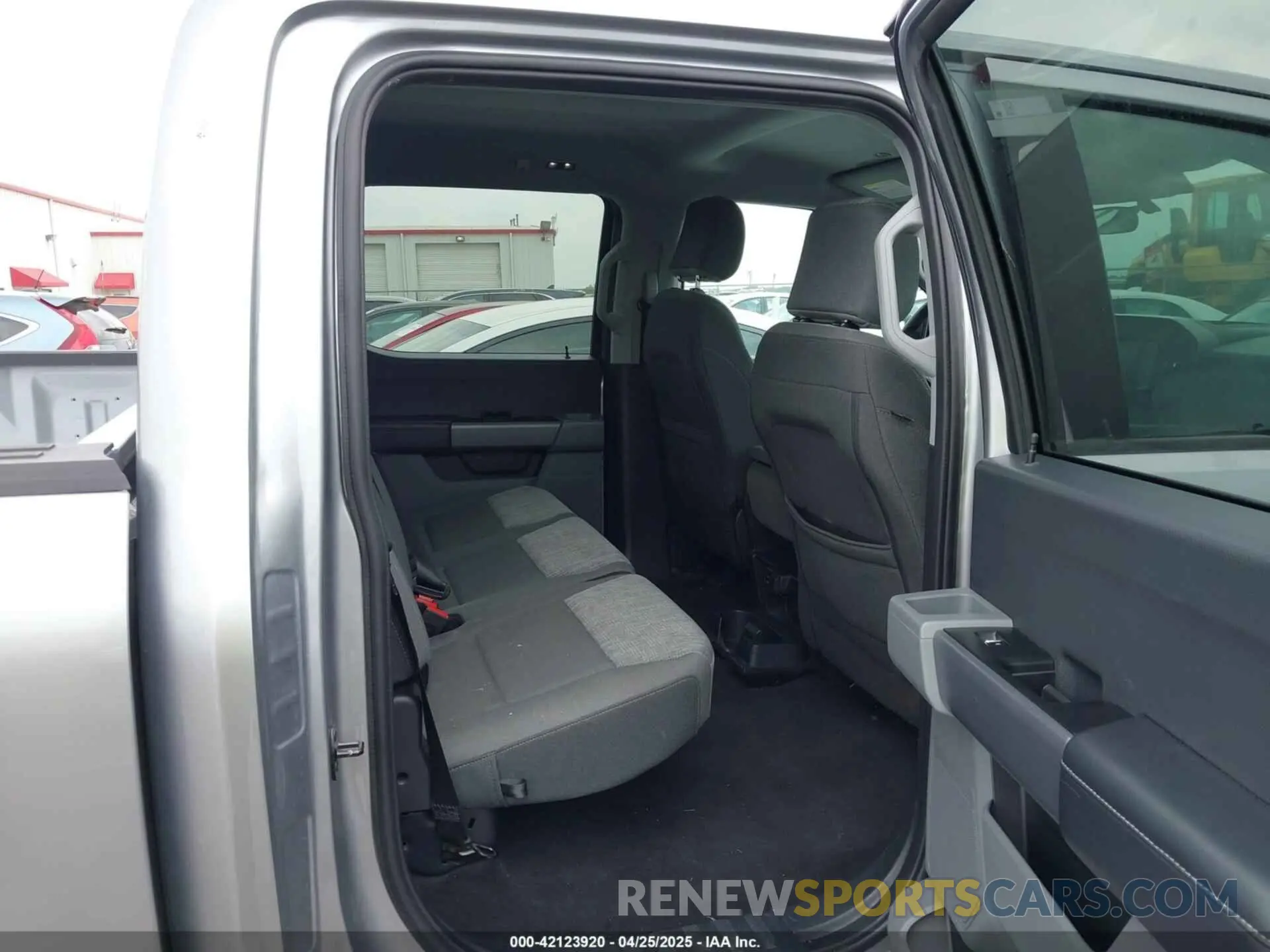 8 Фотография поврежденного автомобиля 1FTFW1E81PFA33707 FORD F-150 2023