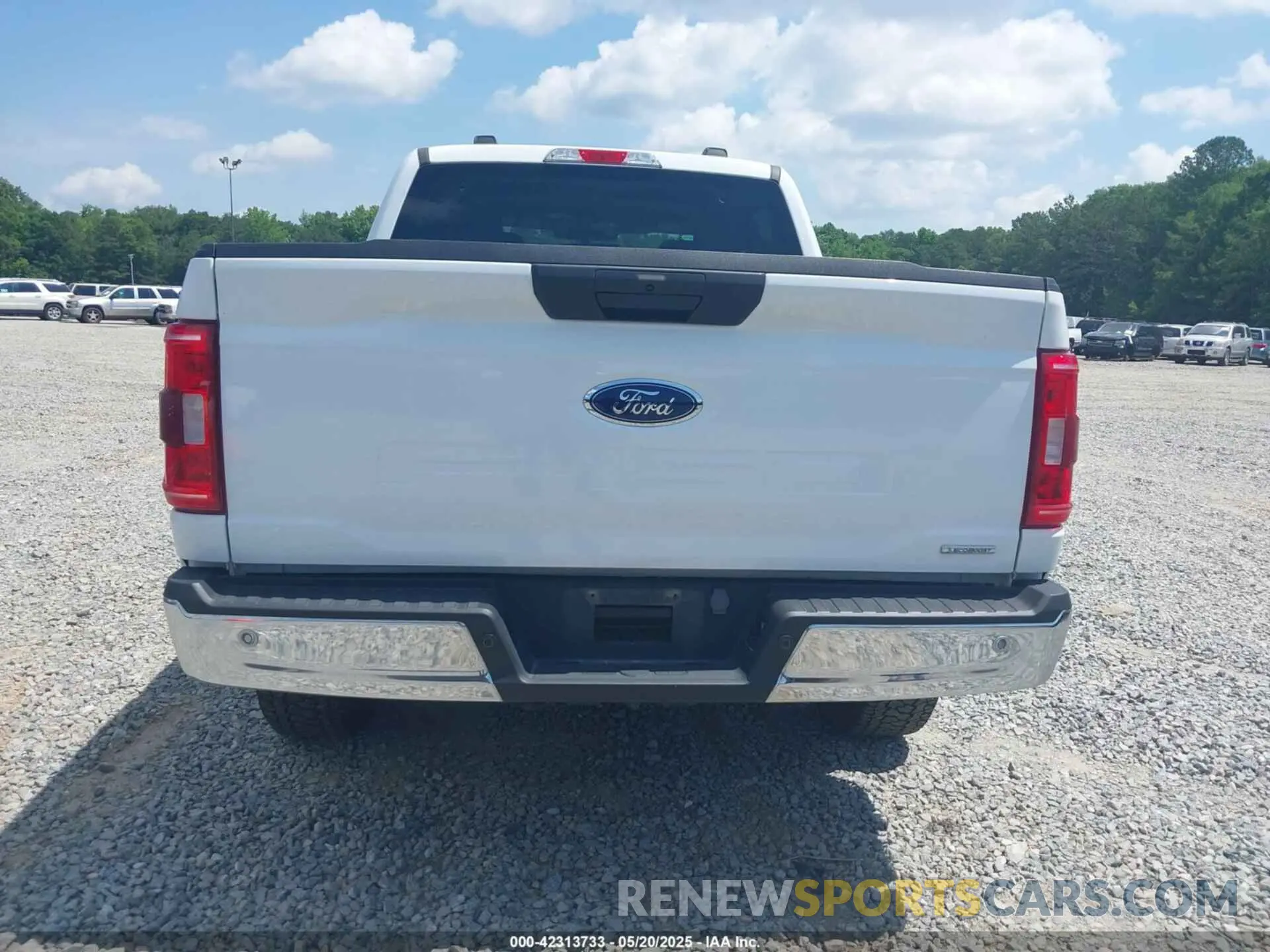 16 Photograph of a damaged car 1FTFW1E81PFC47922 FORD F-150 2023