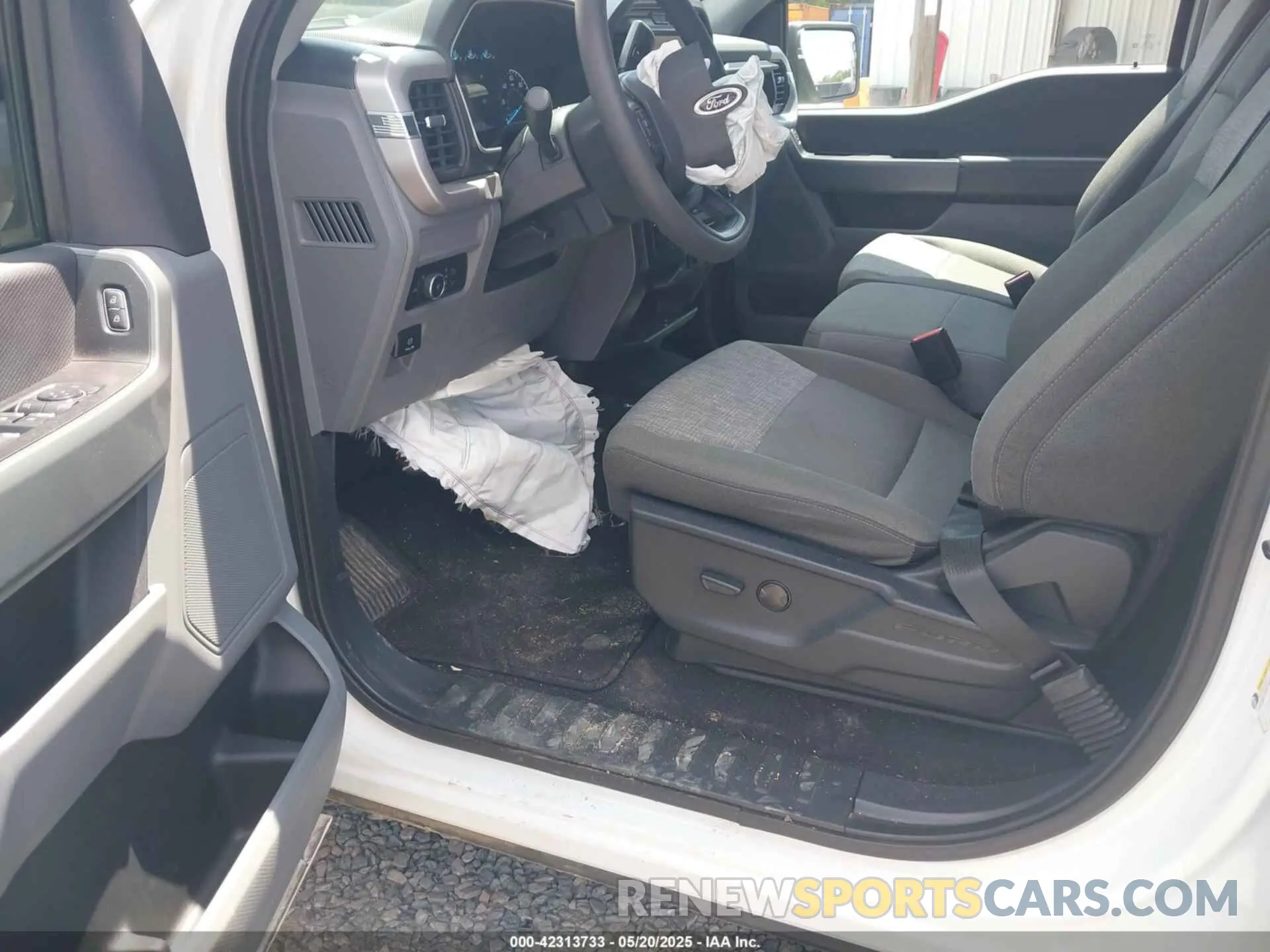 5 Photograph of a damaged car 1FTFW1E81PFC47922 FORD F-150 2023