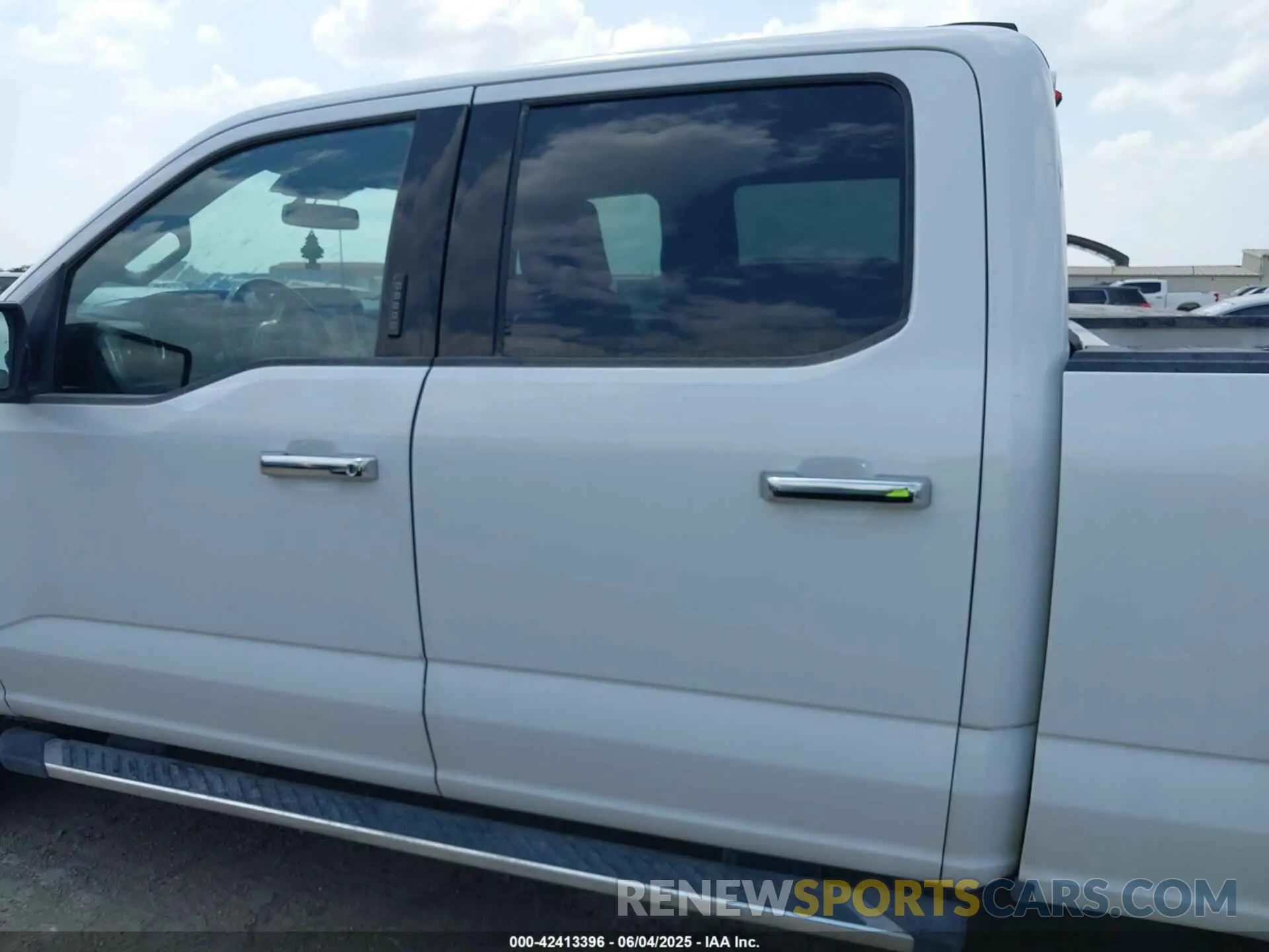 14 Photograph of a damaged car 1FTFW1E82PKD46210 FORD F-150 2023