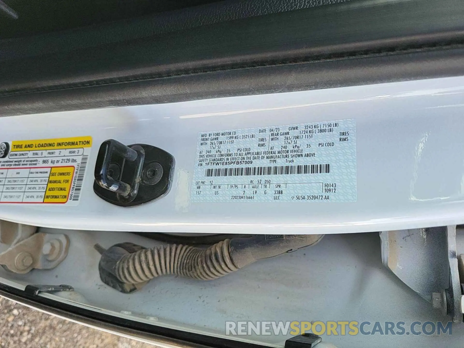 17 Photograph of a damaged car 1FTFW1E85PFB57009 FORD F-150 2023