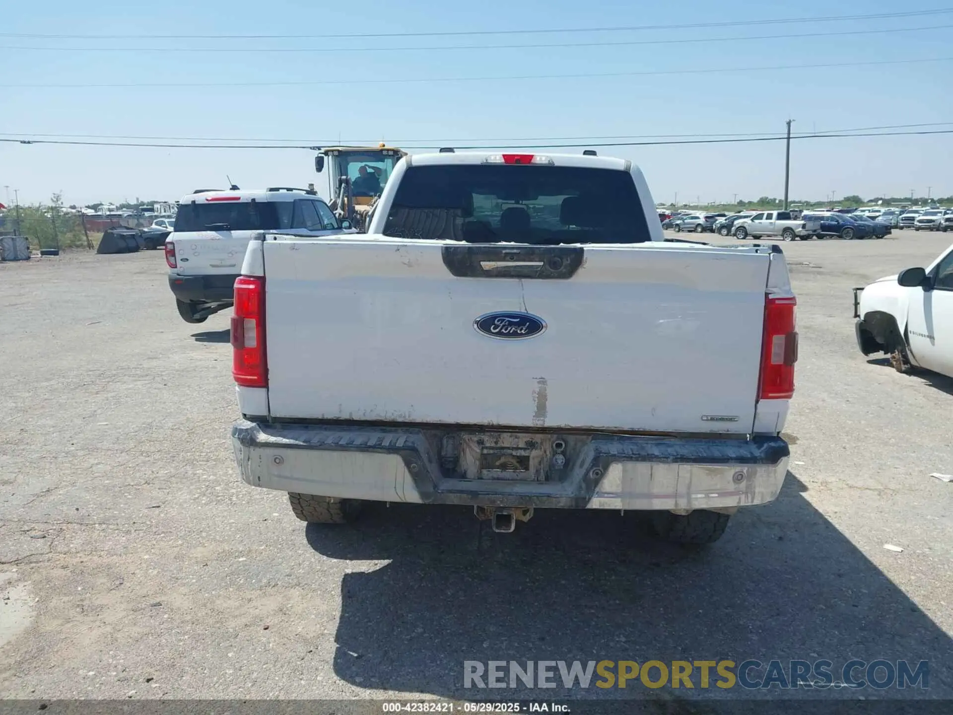 16 Photograph of a damaged car 1FTFW1E87PFA04583 FORD F-150 2023