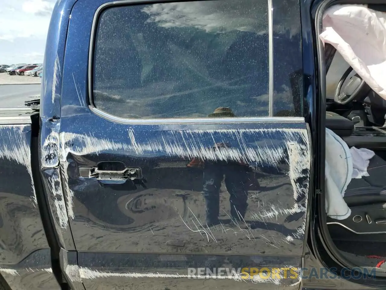 10 Photograph of a damaged car 1FTFW1E87PFC23401 FORD F-150 2023