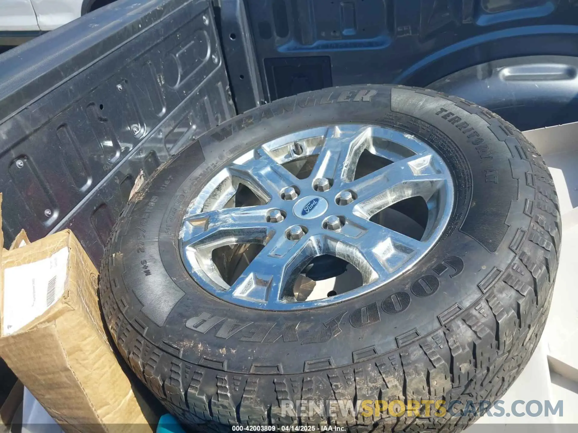 12 Фотография поврежденного автомобиля 1FTFW1E88PFC49568 FORD F-150 2023