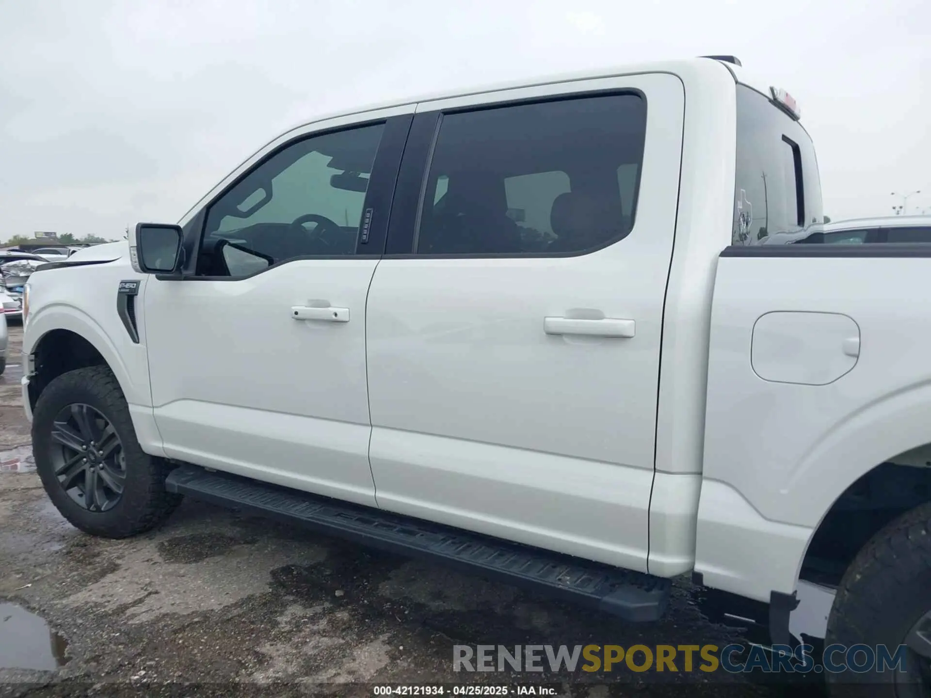 15 Photograph of a damaged car 1FTFW1E8XPFC90641 FORD F-150 2023
