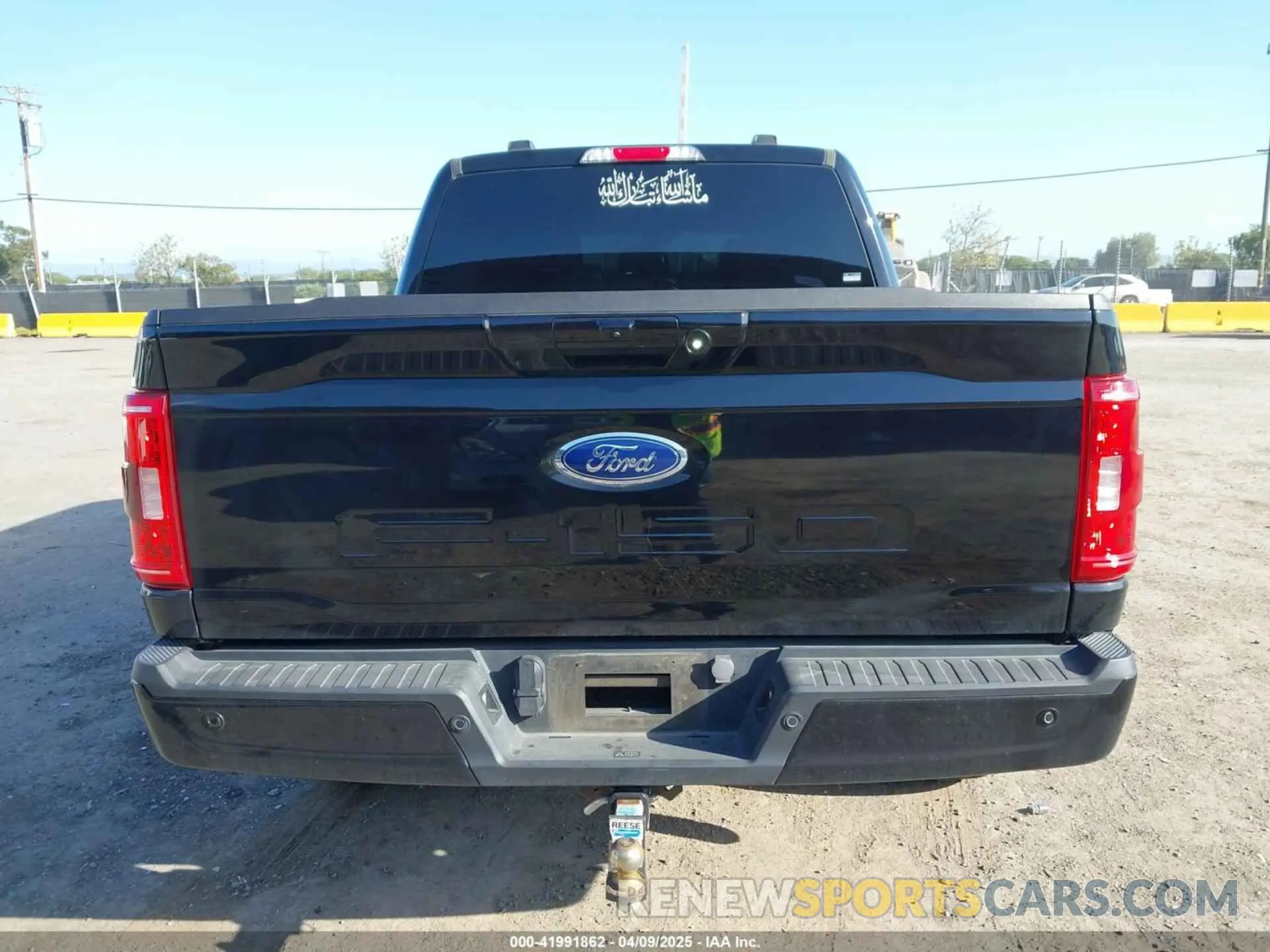 17 Photograph of a damaged car 1FTFW1ED6PFB99461 FORD F-150 2023