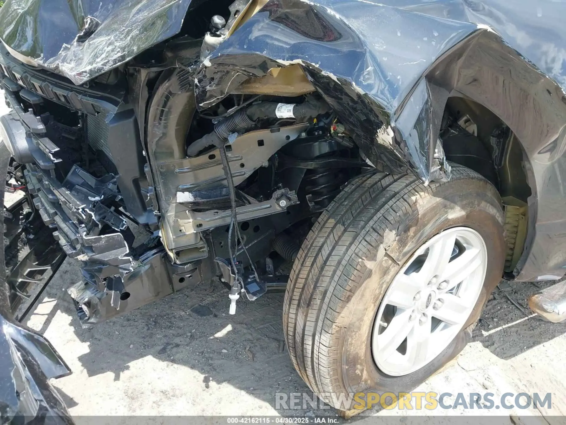 6 Photograph of a damaged car 1FTMF1C58PKF26310 FORD F-150 2023