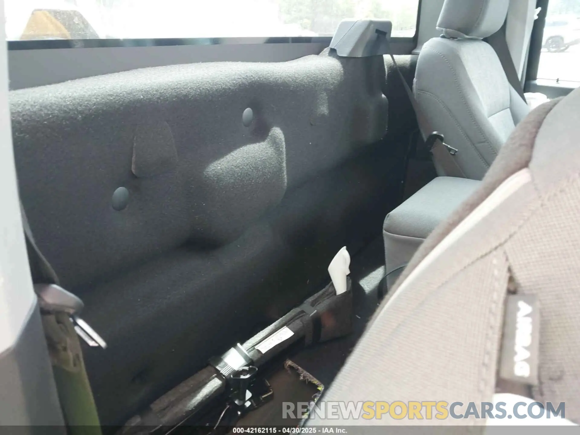 8 Photograph of a damaged car 1FTMF1C58PKF26310 FORD F-150 2023