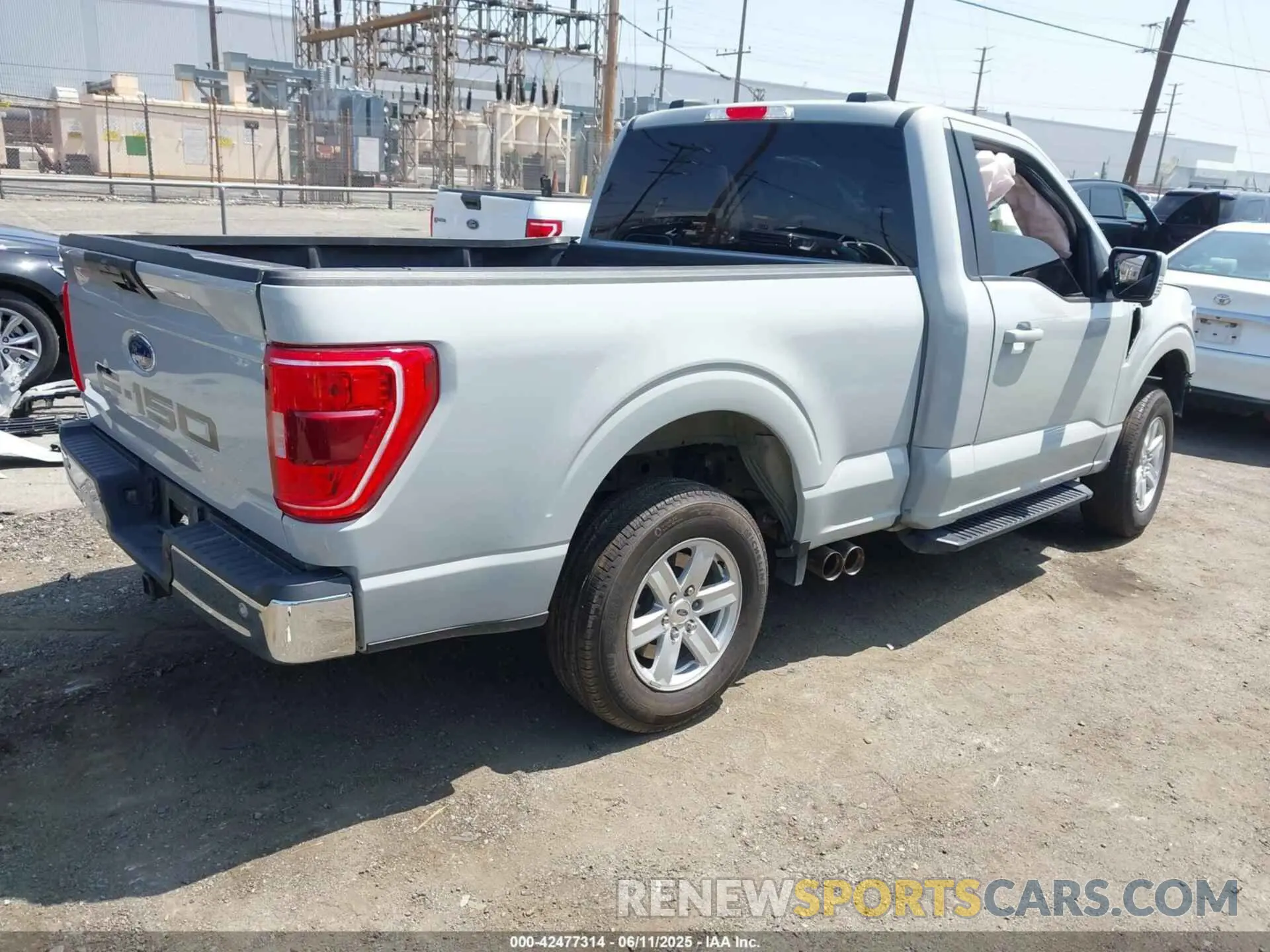 4 Photograph of a damaged car 1FTMF1C5XPKF07161 FORD F-150 2023