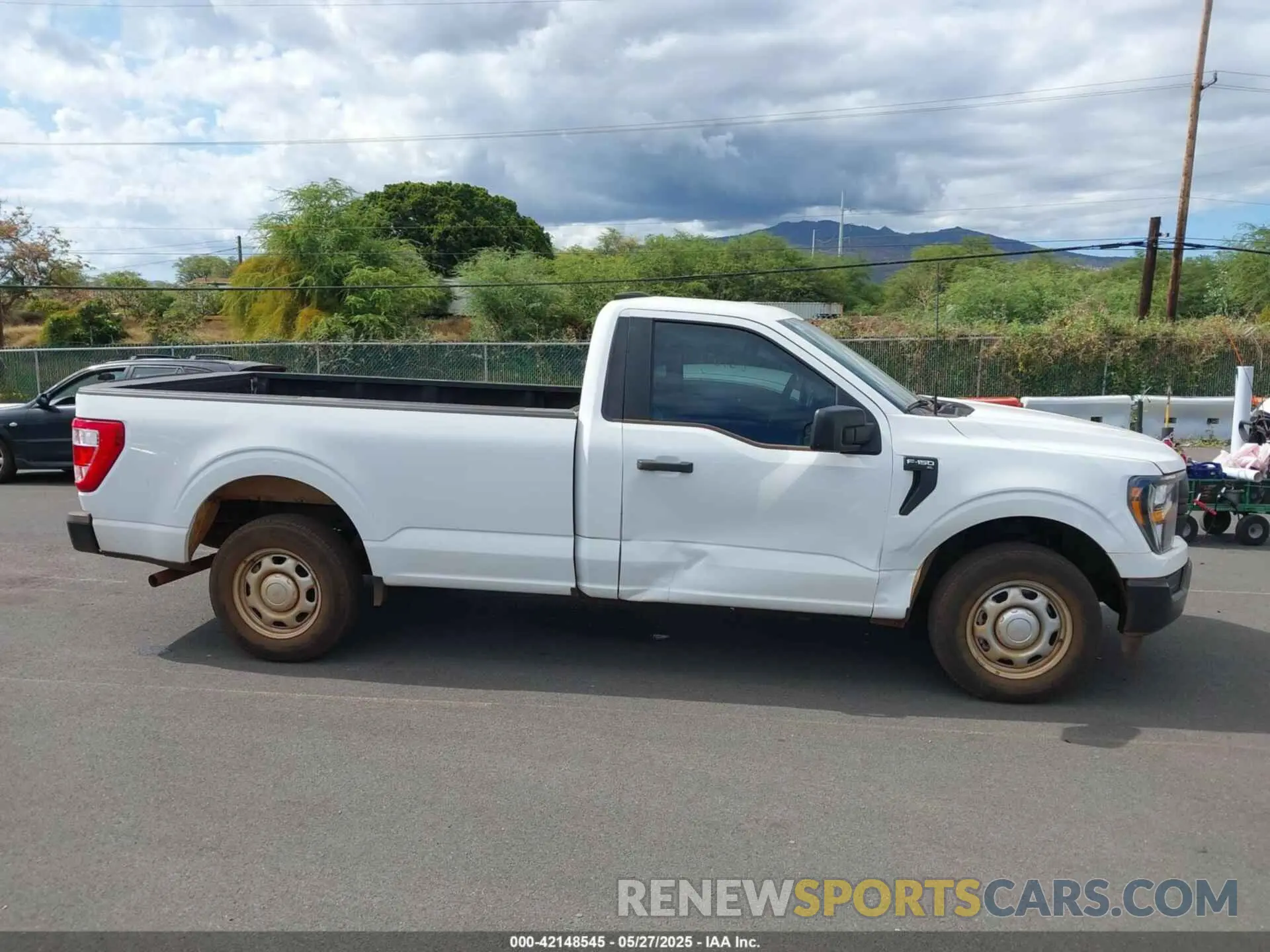 13 Photograph of a damaged car 1FTMF1CBXPKE67072 FORD F-150 2023