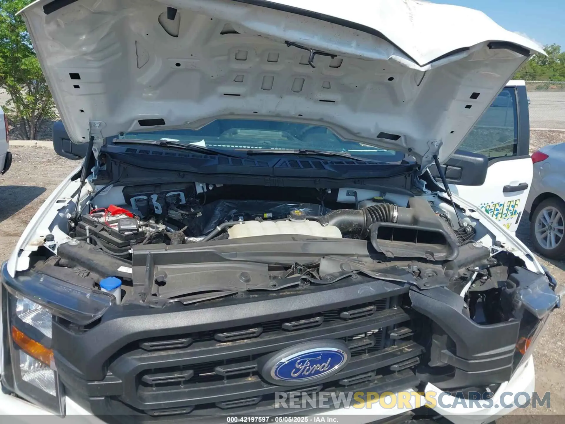 10 Photograph of a damaged car 1FTMF1CP7PKF84555 FORD F-150 2023