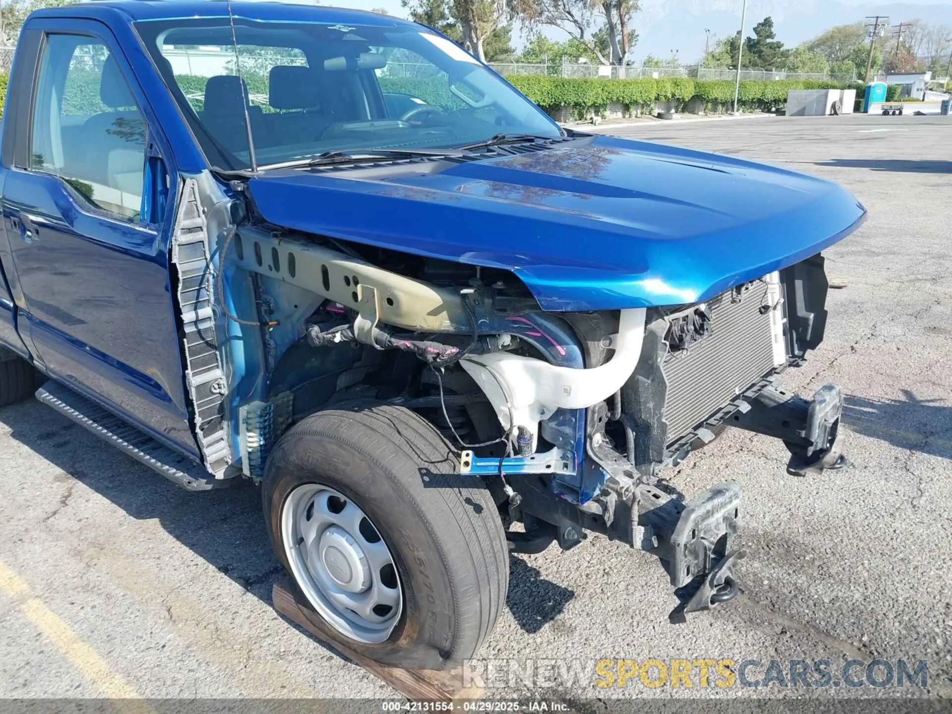 6 Фотография поврежденного автомобиля 1FTMF1EB2PKD35288 FORD F-150 2023