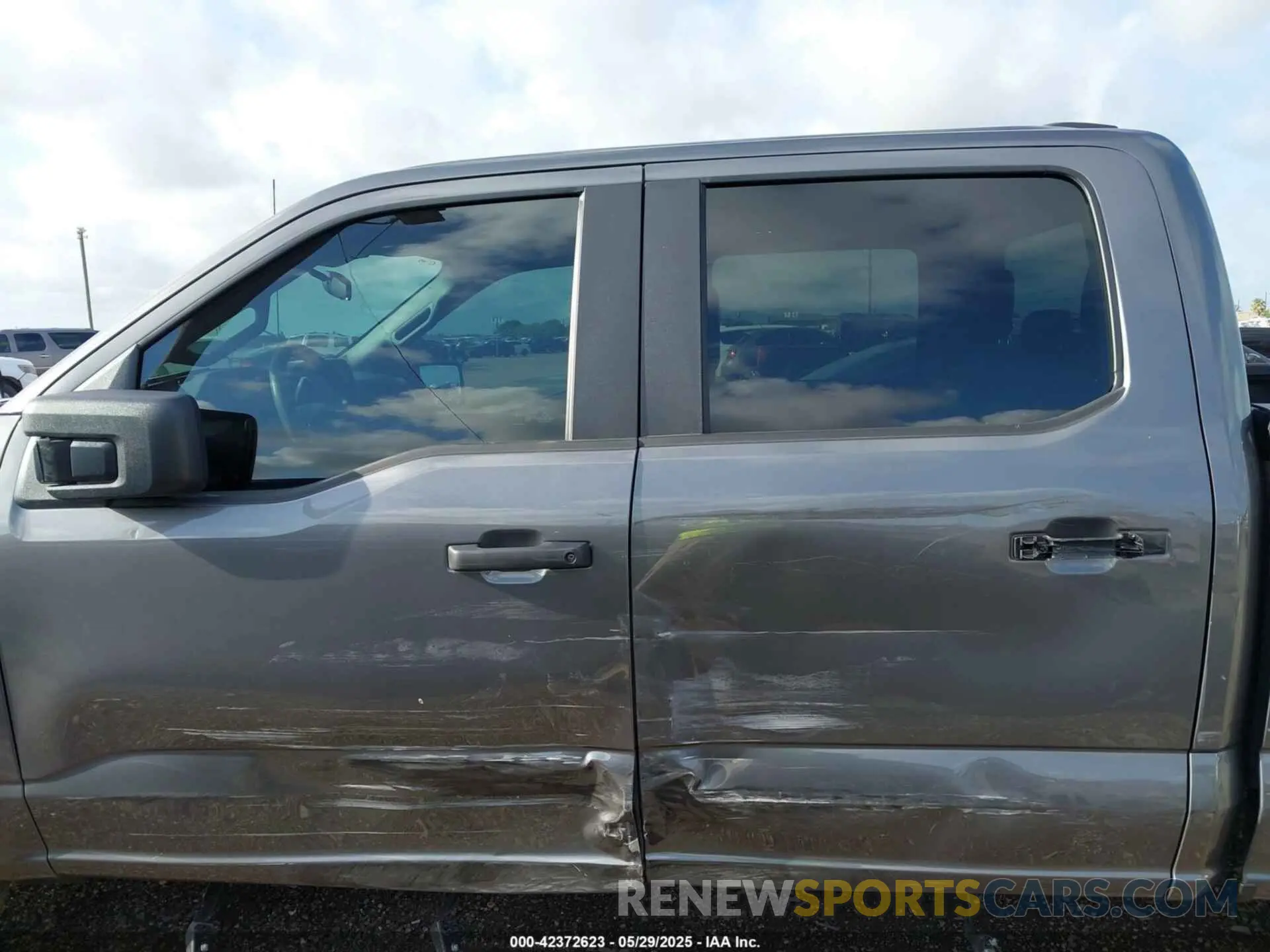 15 Photograph of a damaged car 1FTEW2KP6RKD54021 FORD F-150 2024