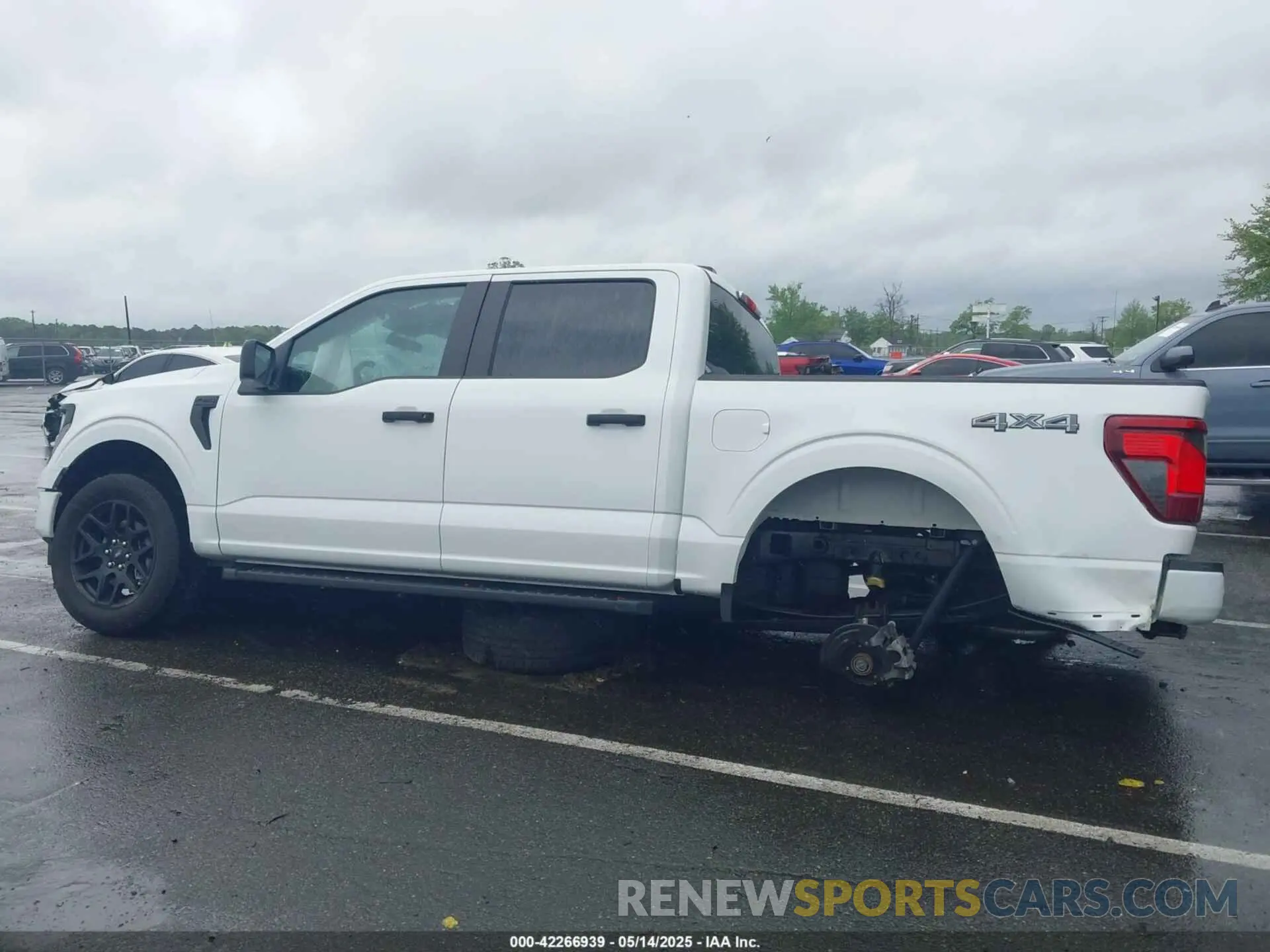 14 Photograph of a damaged car 1FTEW2LP0RKF41558 FORD F-150 2024