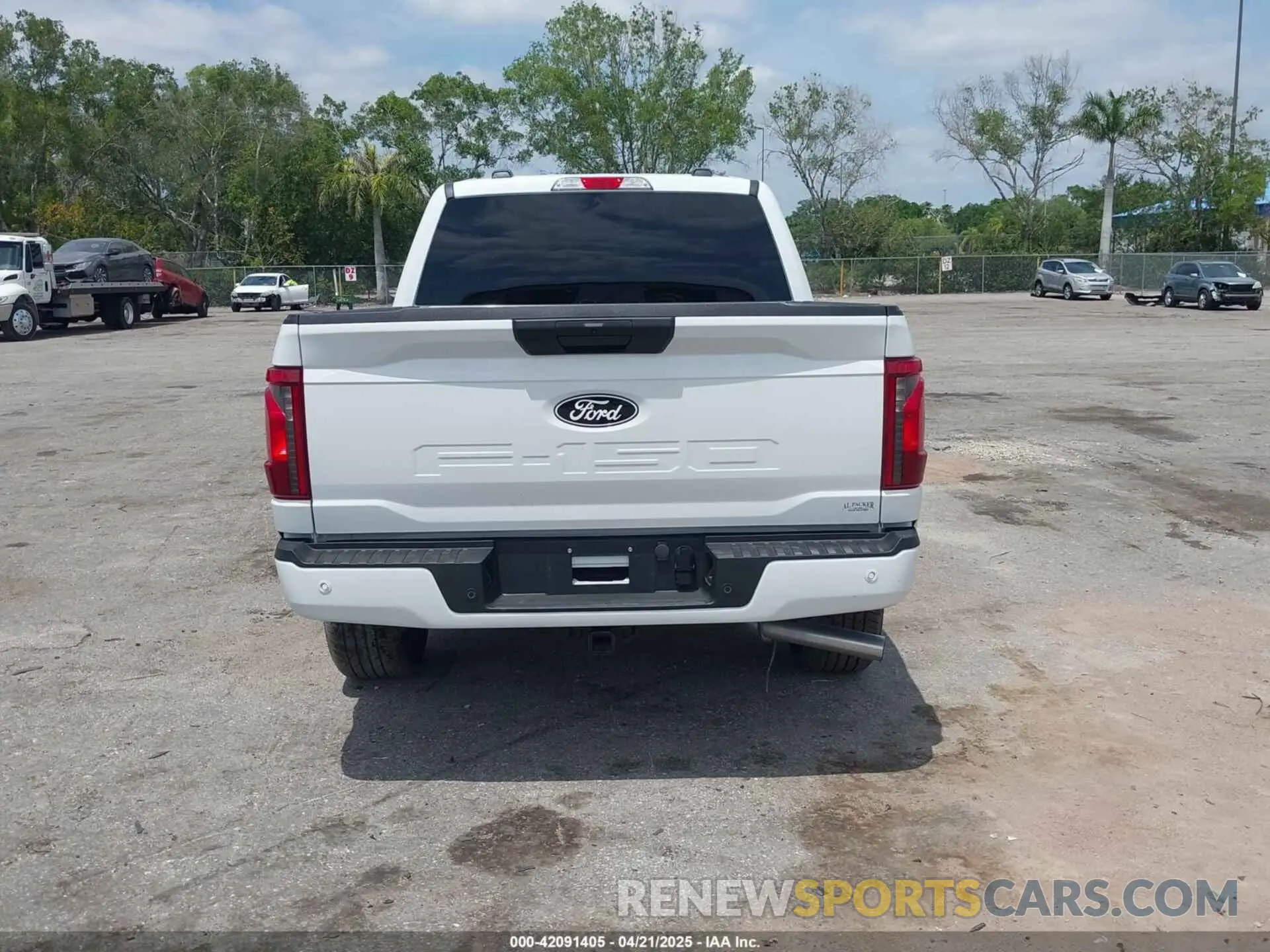 16 Photograph of a damaged car 1FTEW2LP9RKE30104 FORD F-150 2024