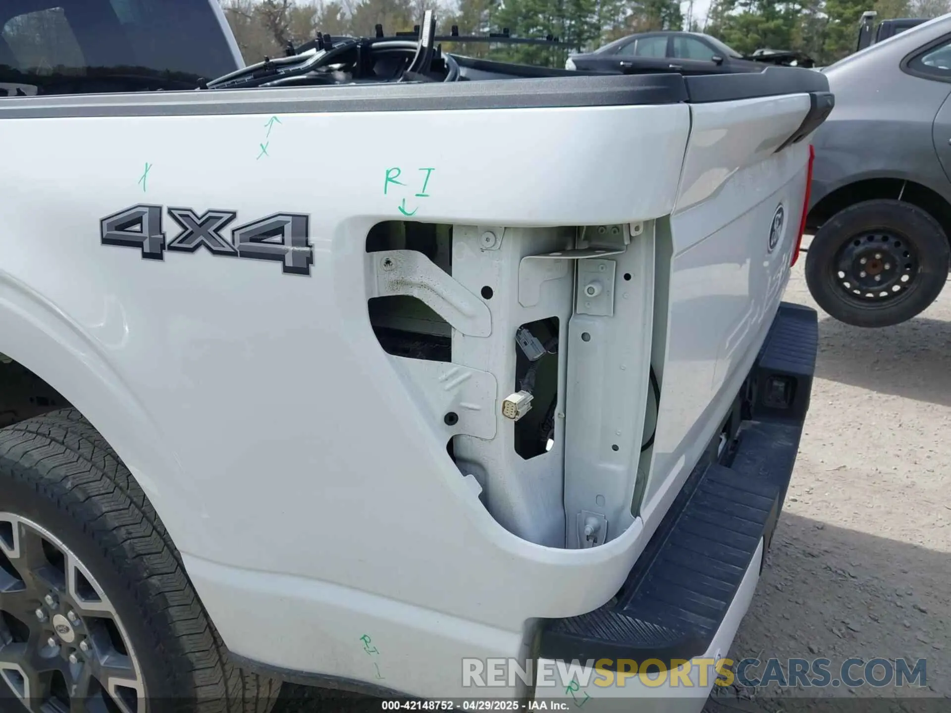 17 Фотография поврежденного автомобиля 1FTEX2LP5RKF77551 FORD F-150 2024