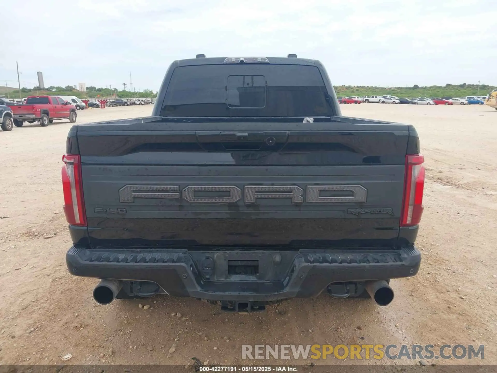 16 Photograph of a damaged car 1FTFW1RGXRFA73093 FORD F-150 2024