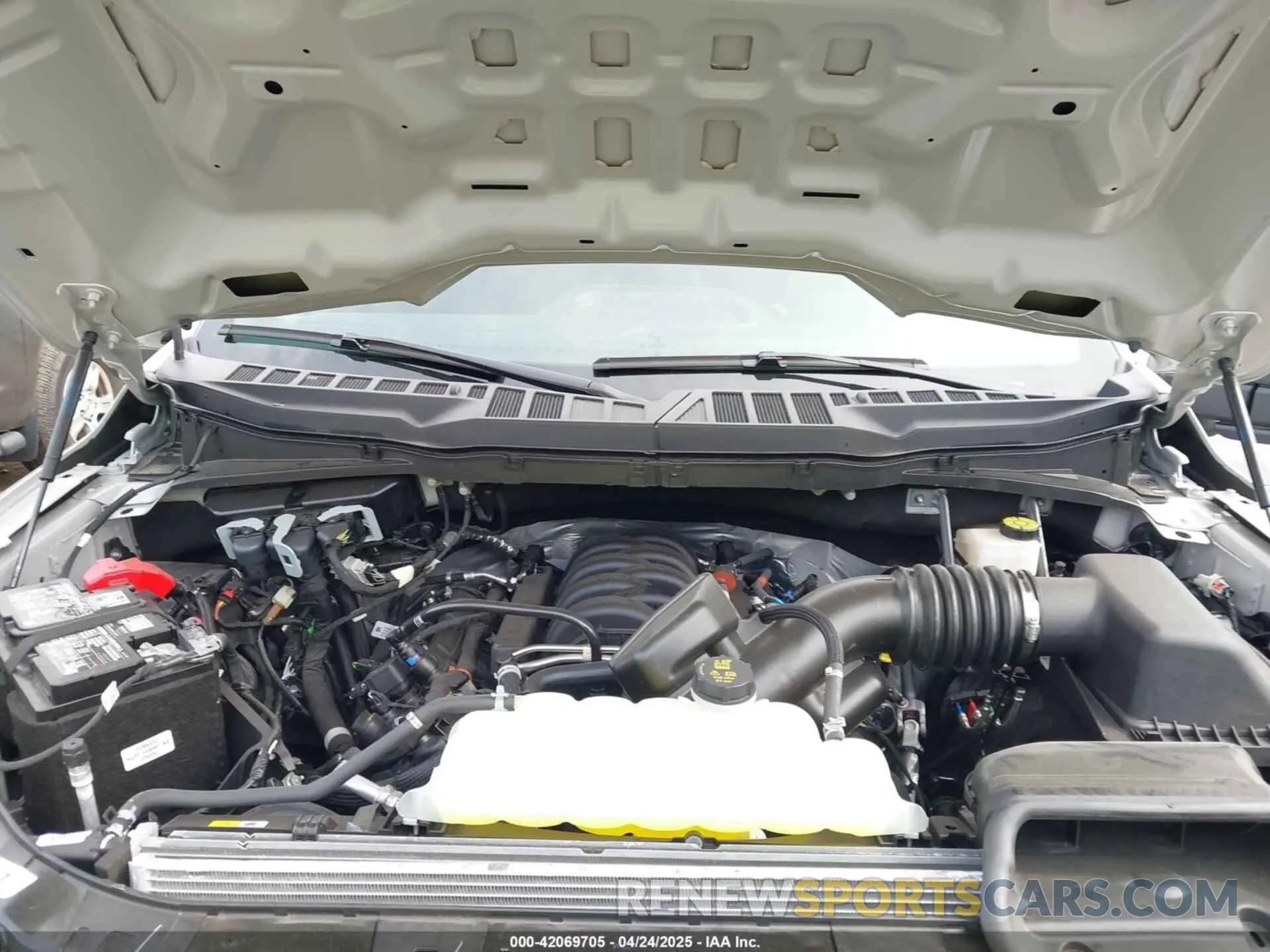 10 Фотография поврежденного автомобиля 1FTFW2L55RKD98710 FORD F-150 2024