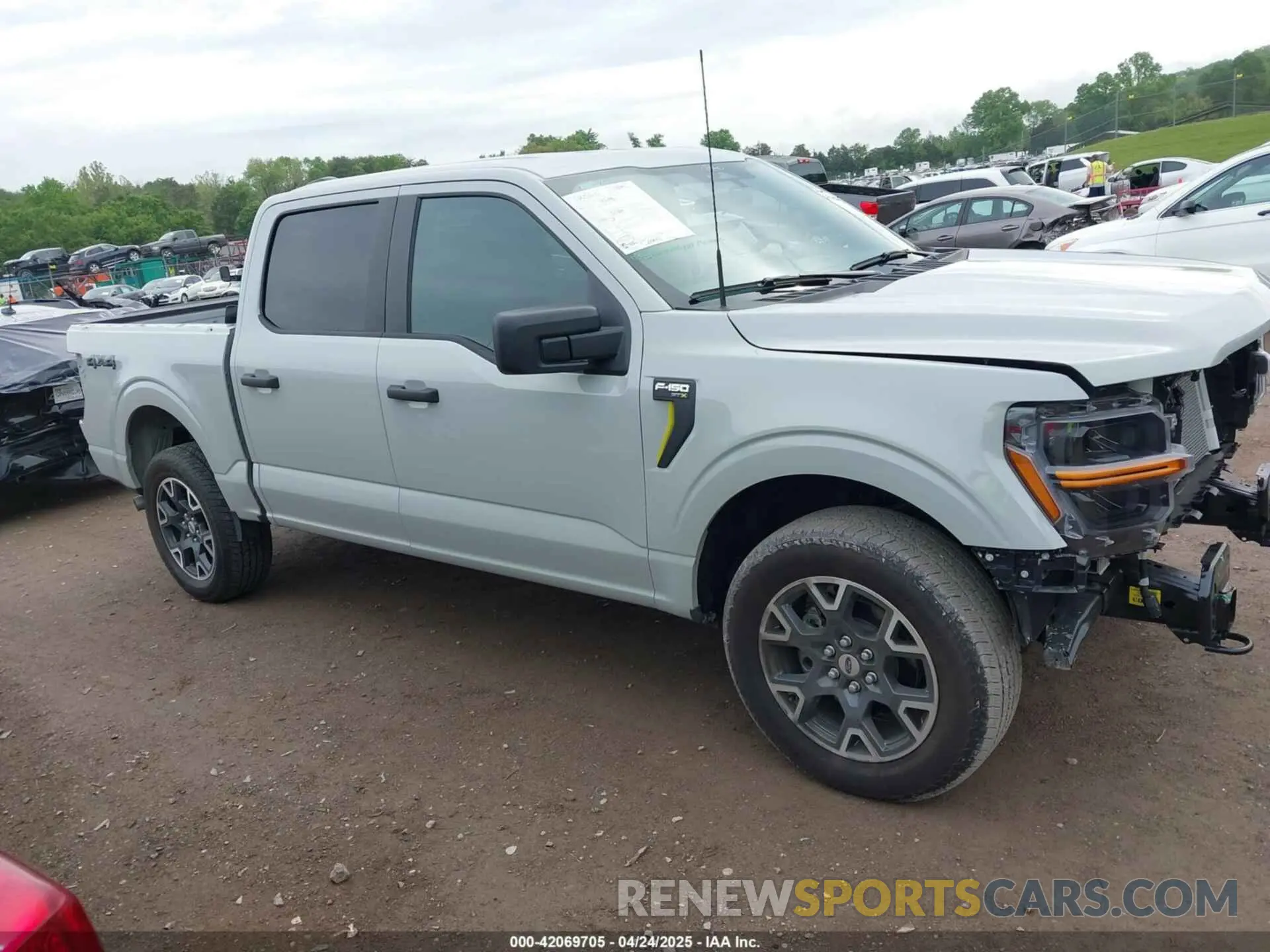 13 Фотография поврежденного автомобиля 1FTFW2L55RKD98710 FORD F-150 2024
