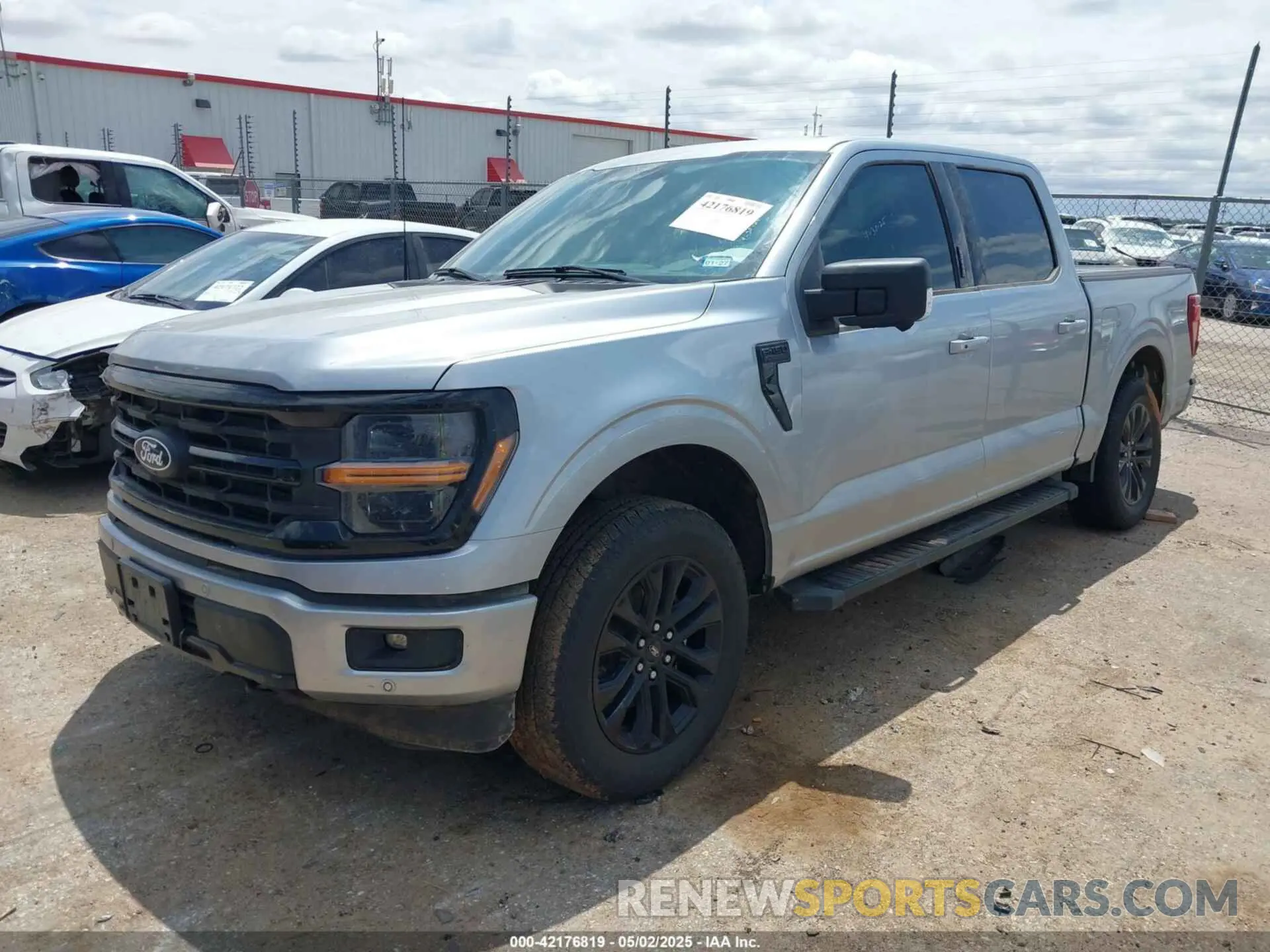 2 Фотография поврежденного автомобиля 1FTFW3L58RFC19977 FORD F-150 2024