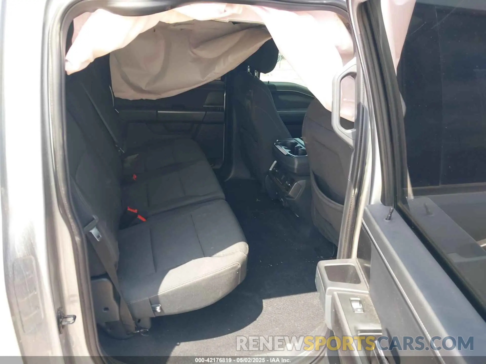 8 Фотография поврежденного автомобиля 1FTFW3L58RFC19977 FORD F-150 2024
