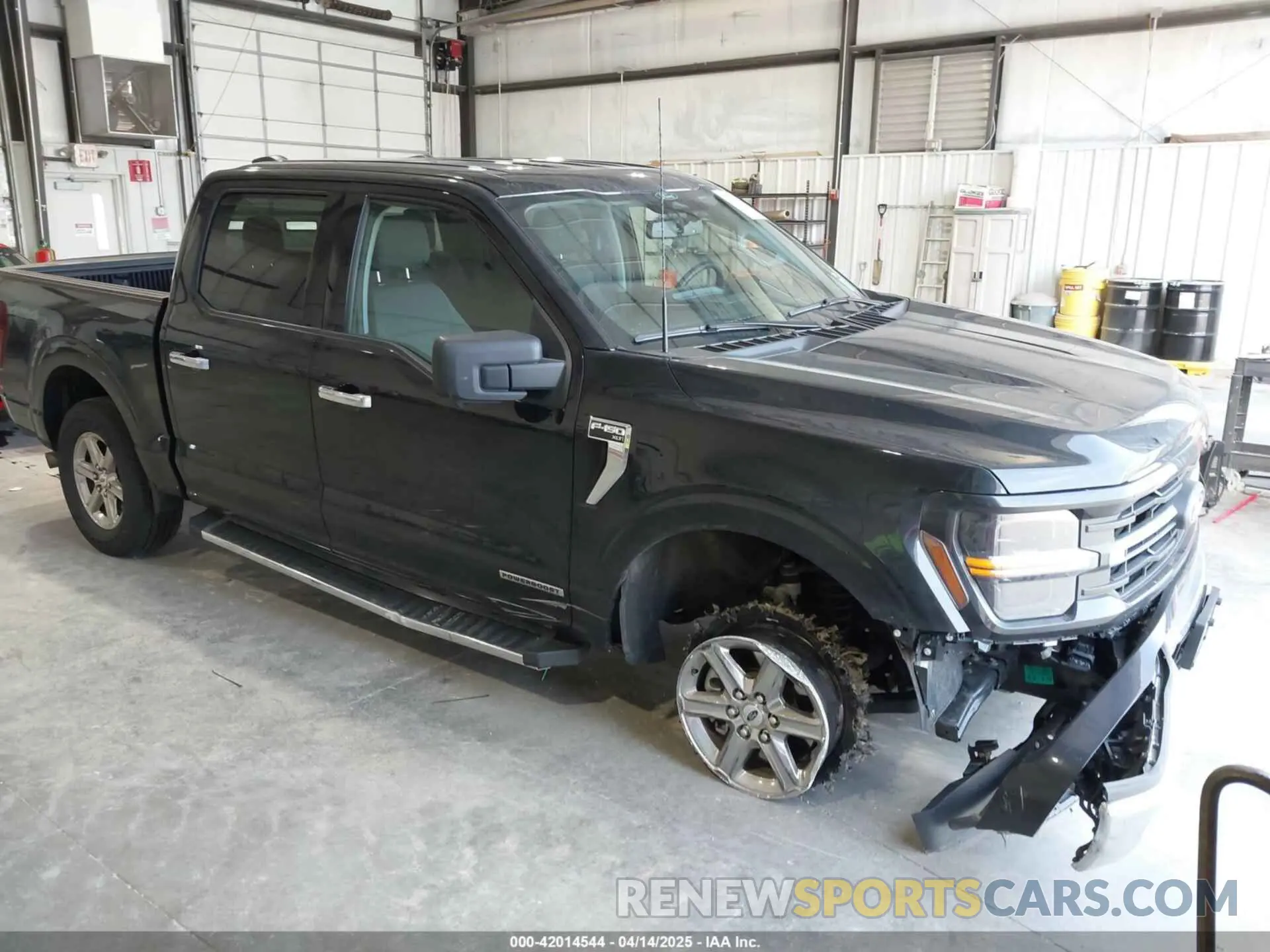 1 Фотография поврежденного автомобиля 1FTFW3LD1RFA25296 FORD F-150 2024