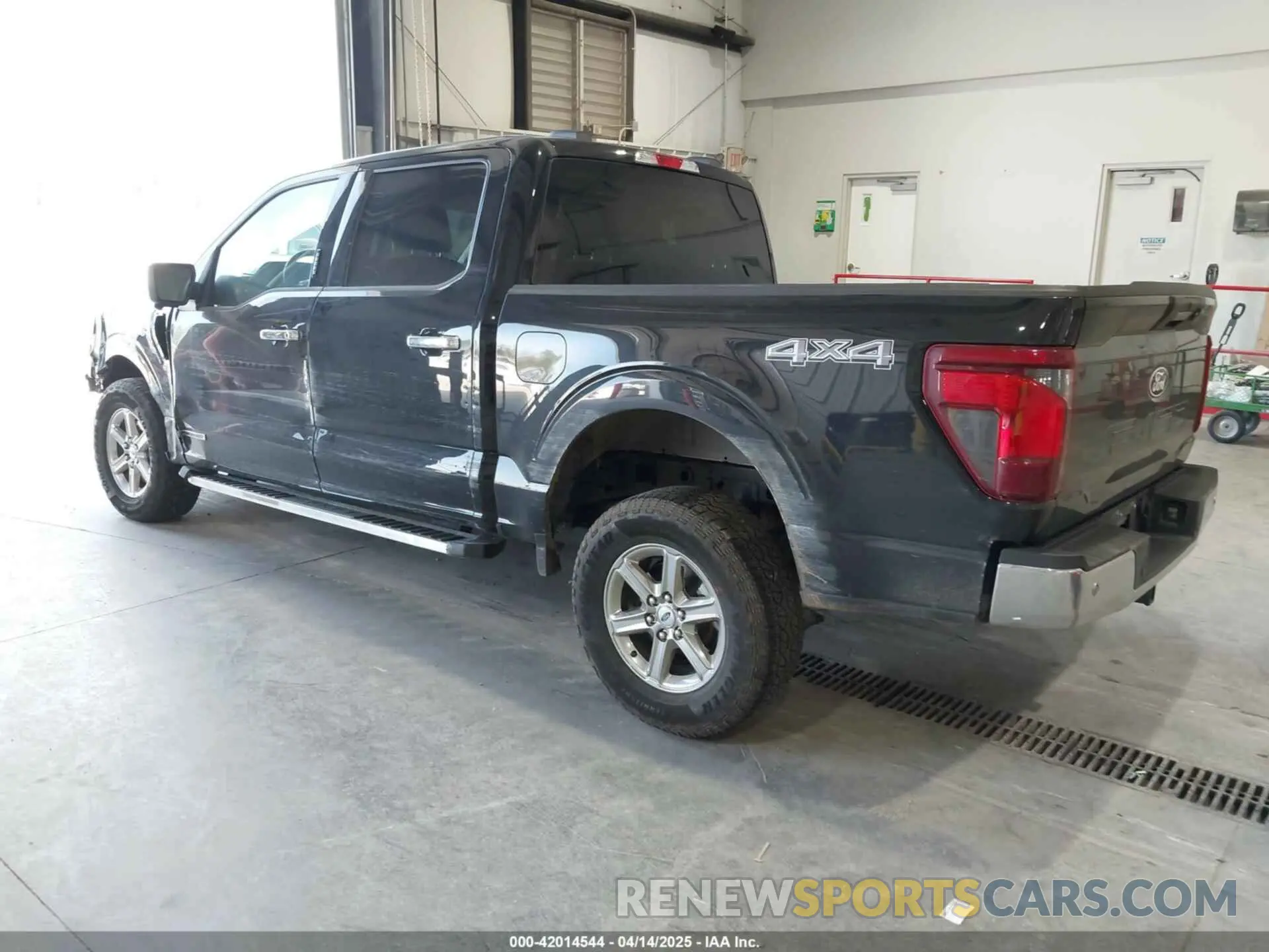 3 Фотография поврежденного автомобиля 1FTFW3LD1RFA25296 FORD F-150 2024