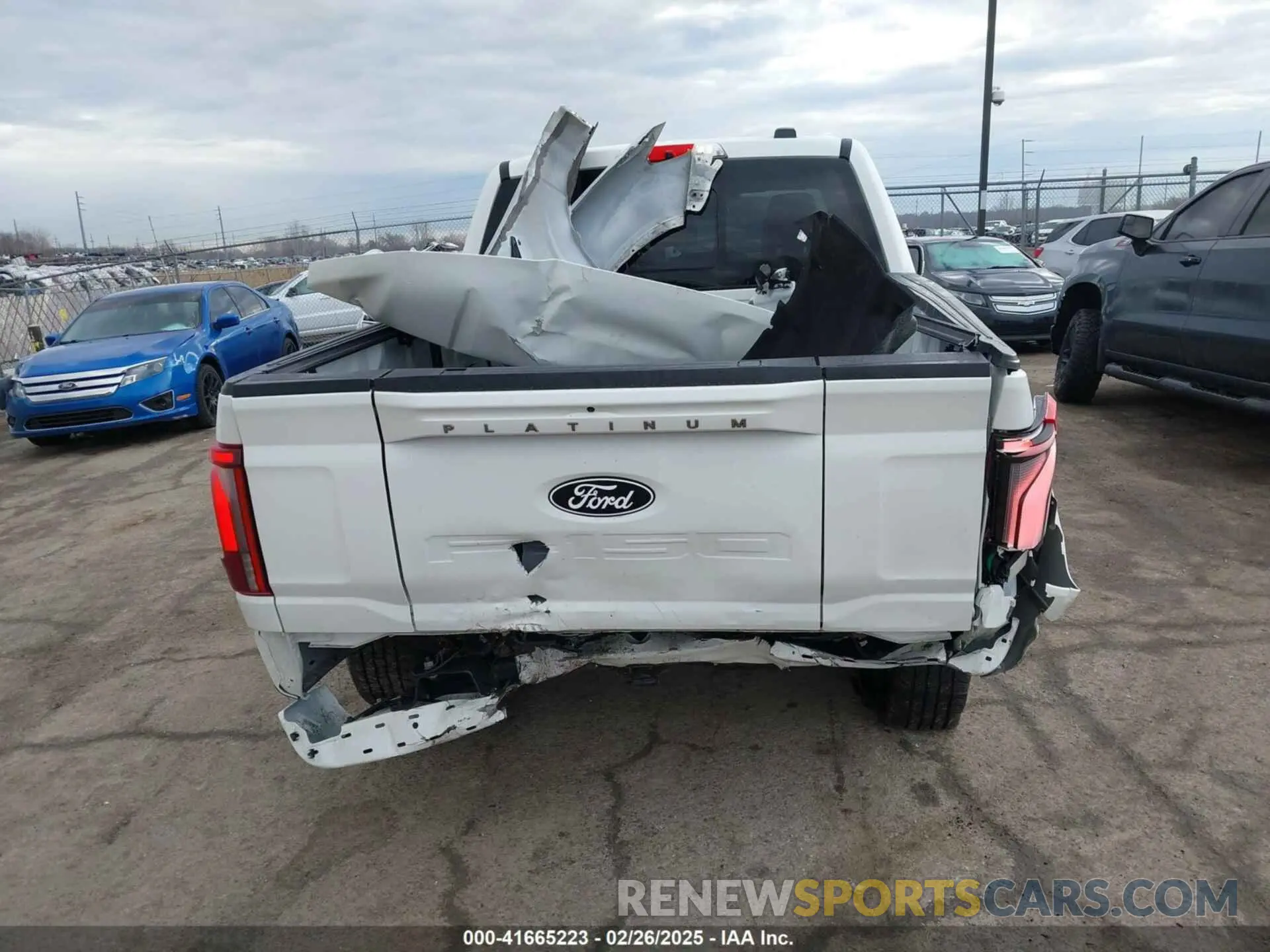 17 Photograph of a damaged car 1FTFW7L85RFA89397 FORD F-150 2024