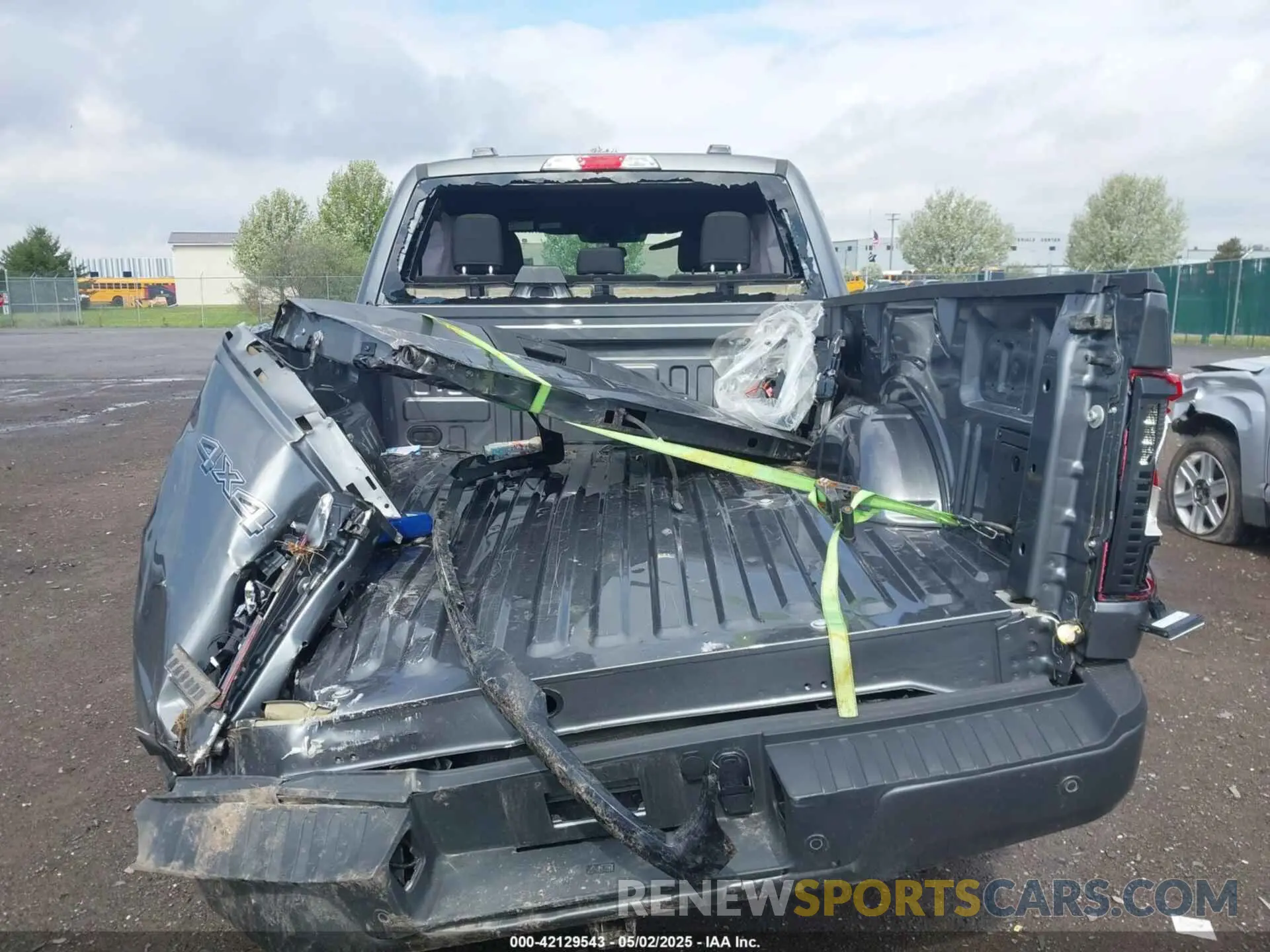 17 Photograph of a damaged car 1FTFX2L51RKE76915 FORD F-150 2024