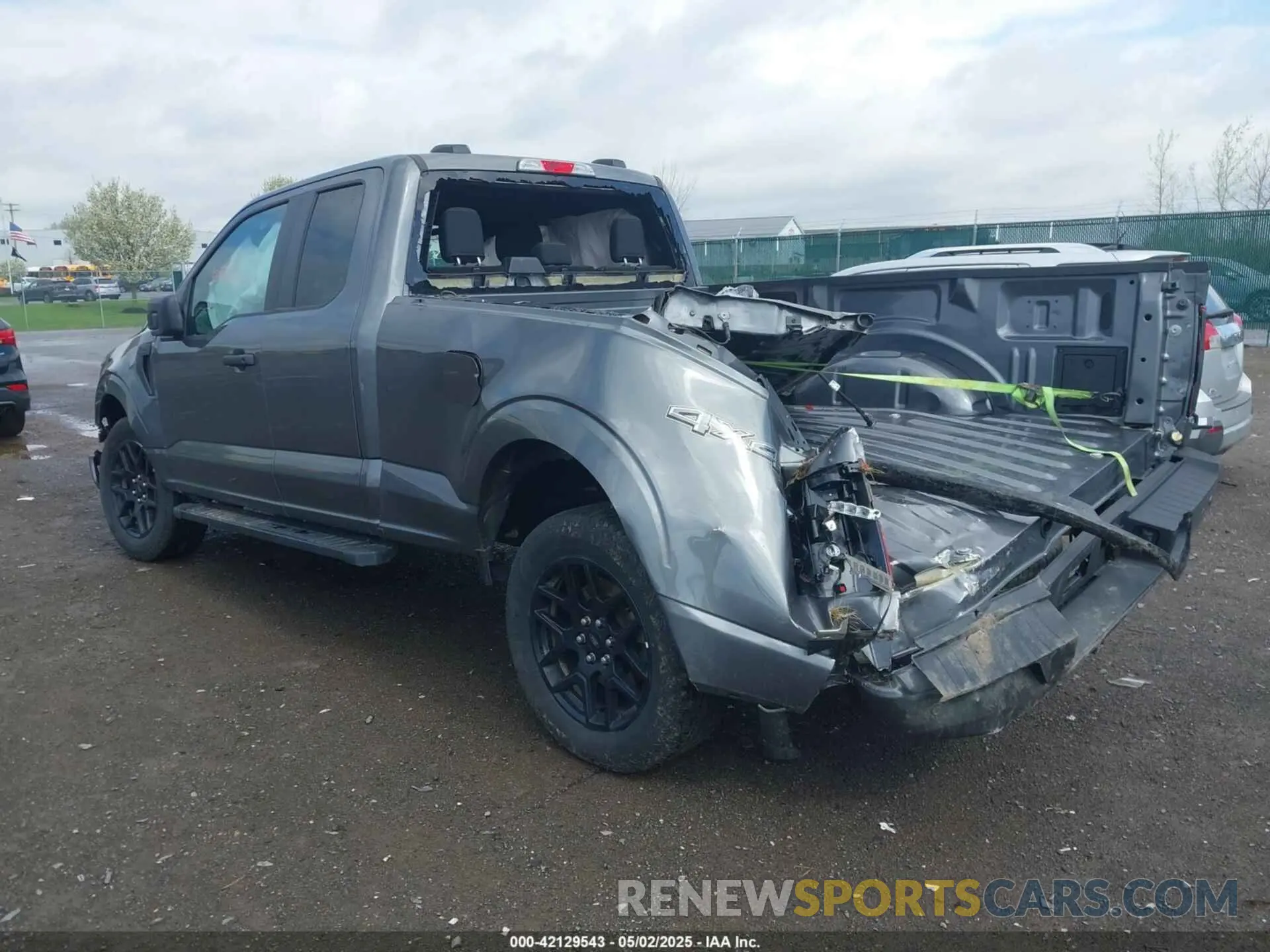 3 Photograph of a damaged car 1FTFX2L51RKE76915 FORD F-150 2024