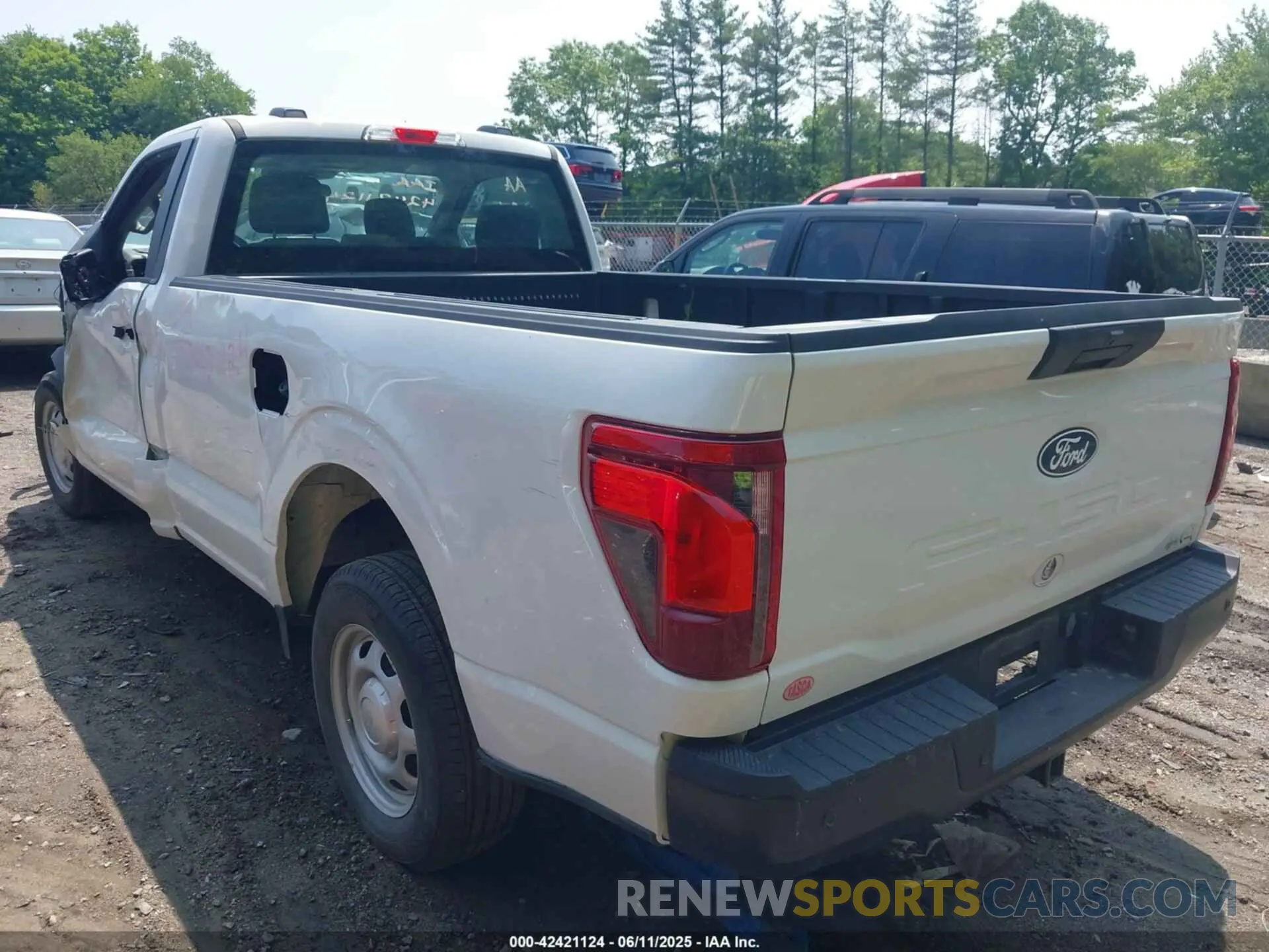 3 Фотография поврежденного автомобиля 1FTMF1KP6RKD42523 FORD F-150 2024